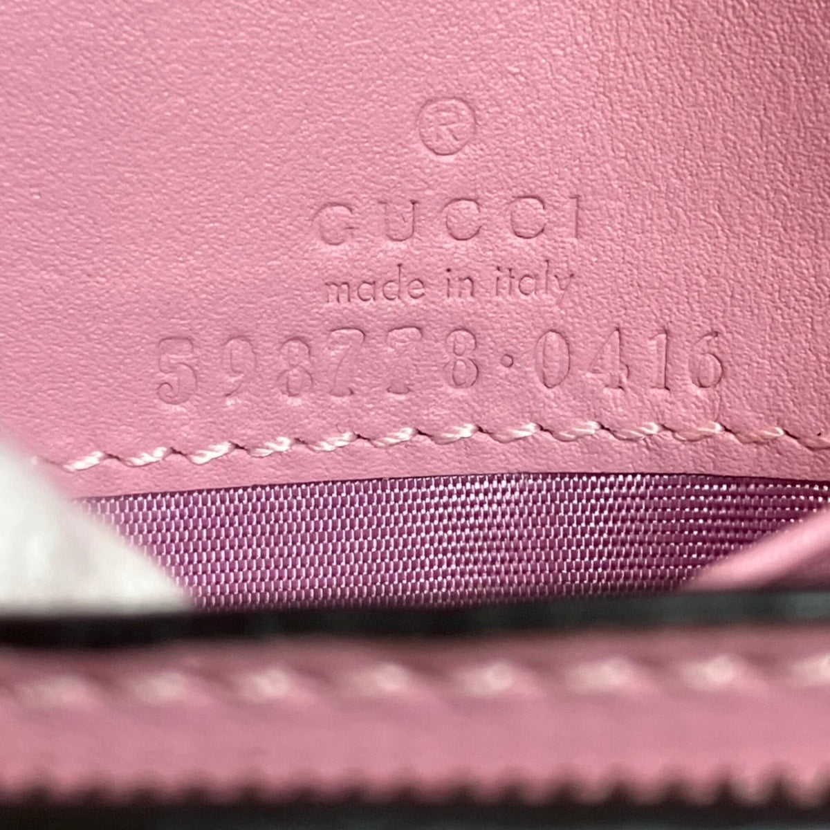 Gucci Gg Supreme Brown Red Color Leather Wallet (Bi-Fold) (Pre-Owned)