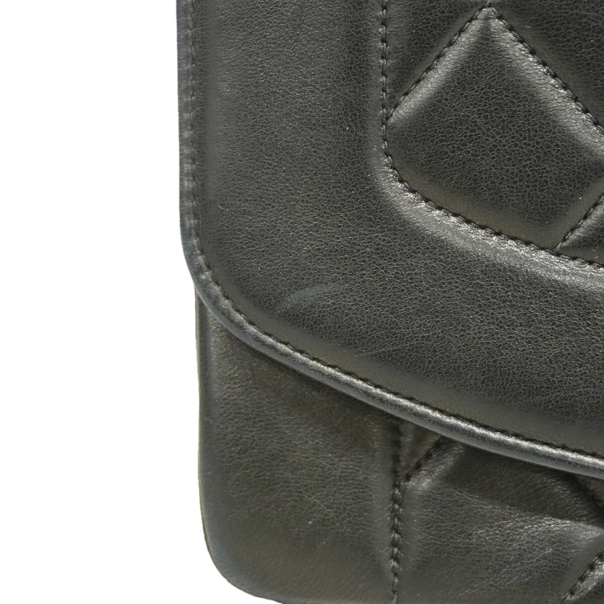 Chanel Black Leather Shoulder Bag (Pre-Owned)