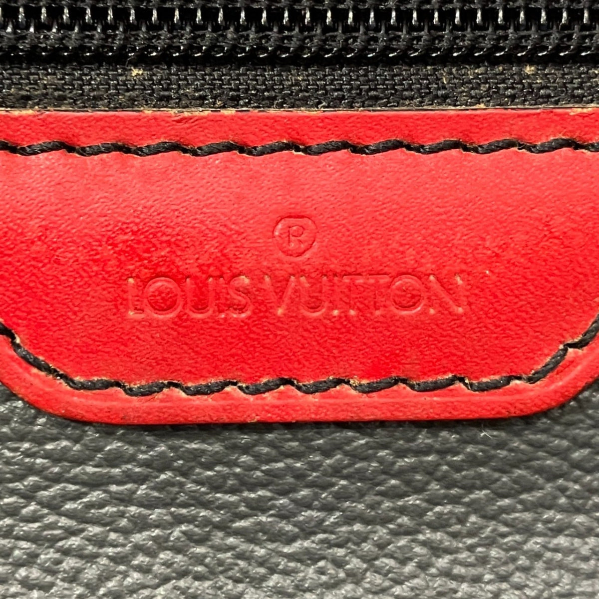 Louis Vuitton Epi Red Color Epi Leather Handbag (Pre-Owned)