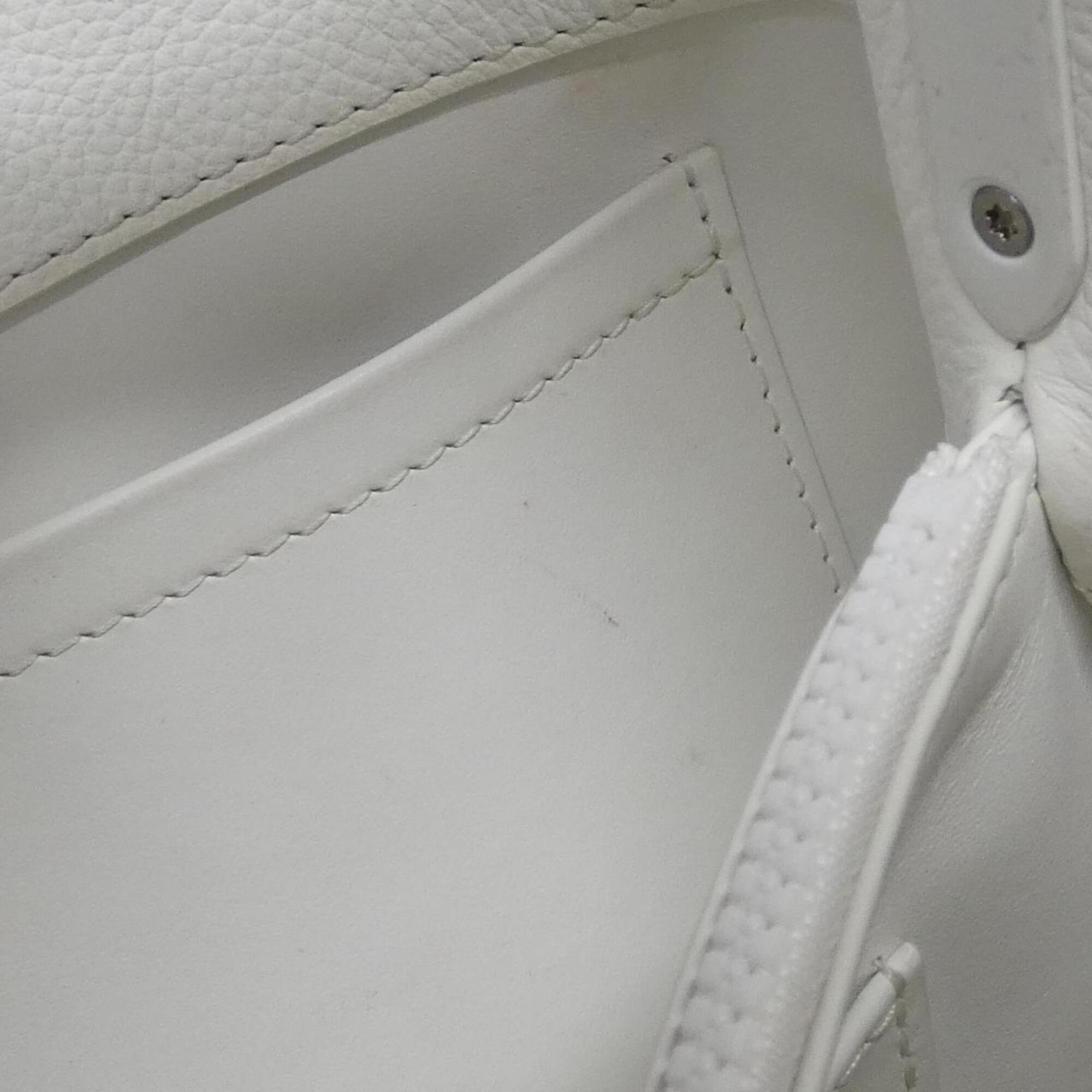 Louis Vuitton White Leather Handbag (Pre-Owned)