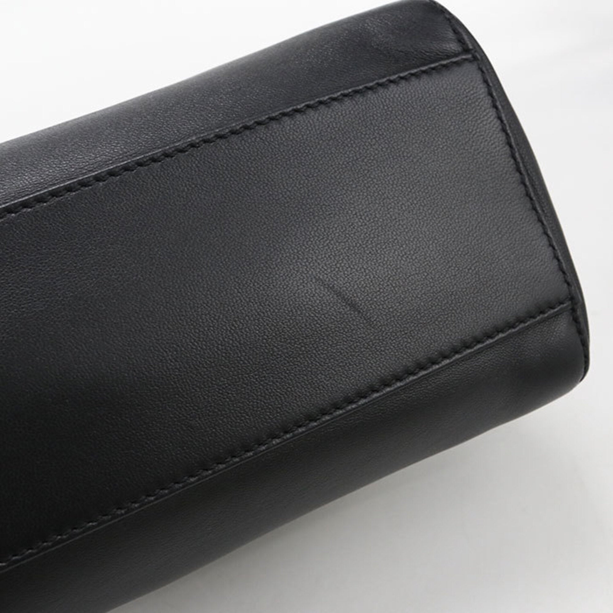 Fendi Black Leather Handbag (Pre-Owned)