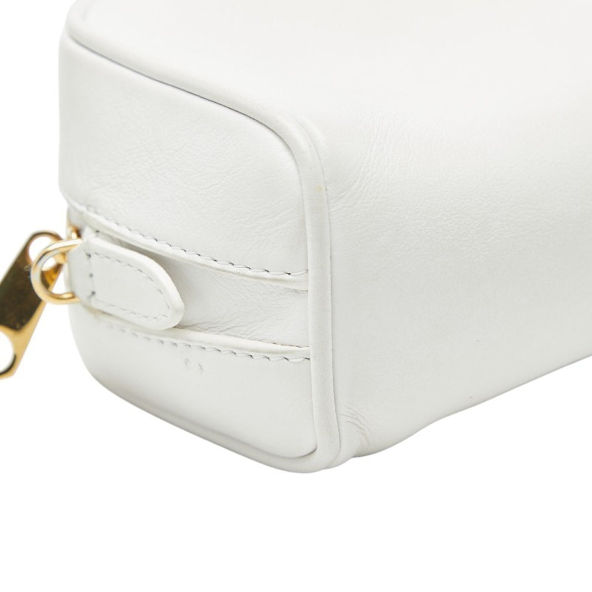 Burberry White Pochette Shoulder Bag (Pre-Owned)