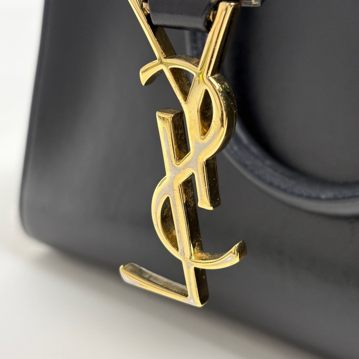 Saint Laurent Black Leather Handbag (Pre-Owned)