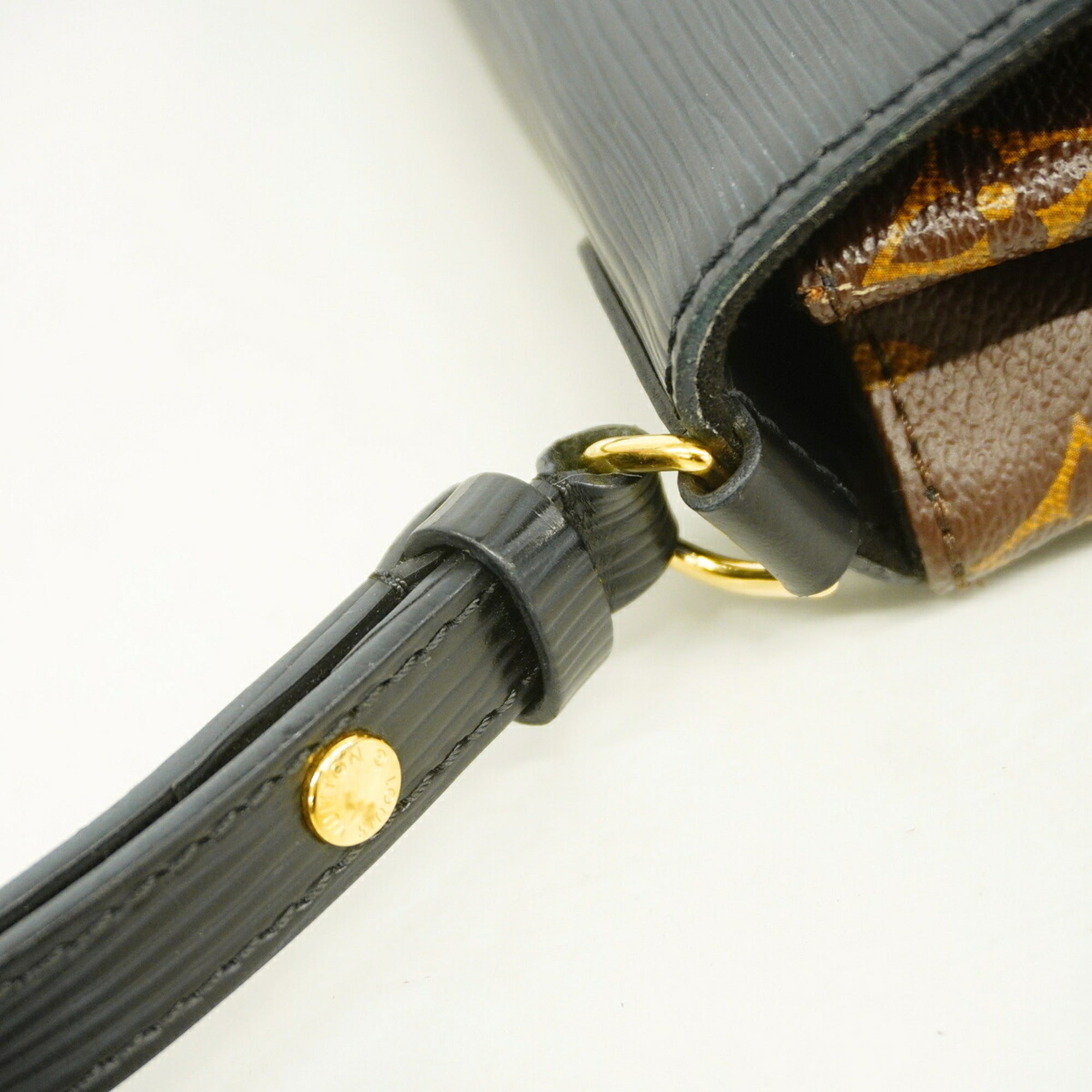 Louis Vuitton Brown Noir Shoulder Bag (Pre-Owned)