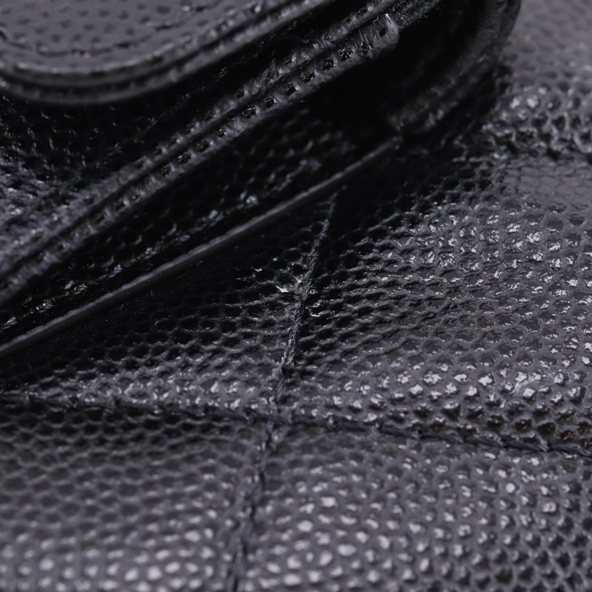 Chanel Matelasse Black Grained Calfskin Handbag (Pre-Owned)
