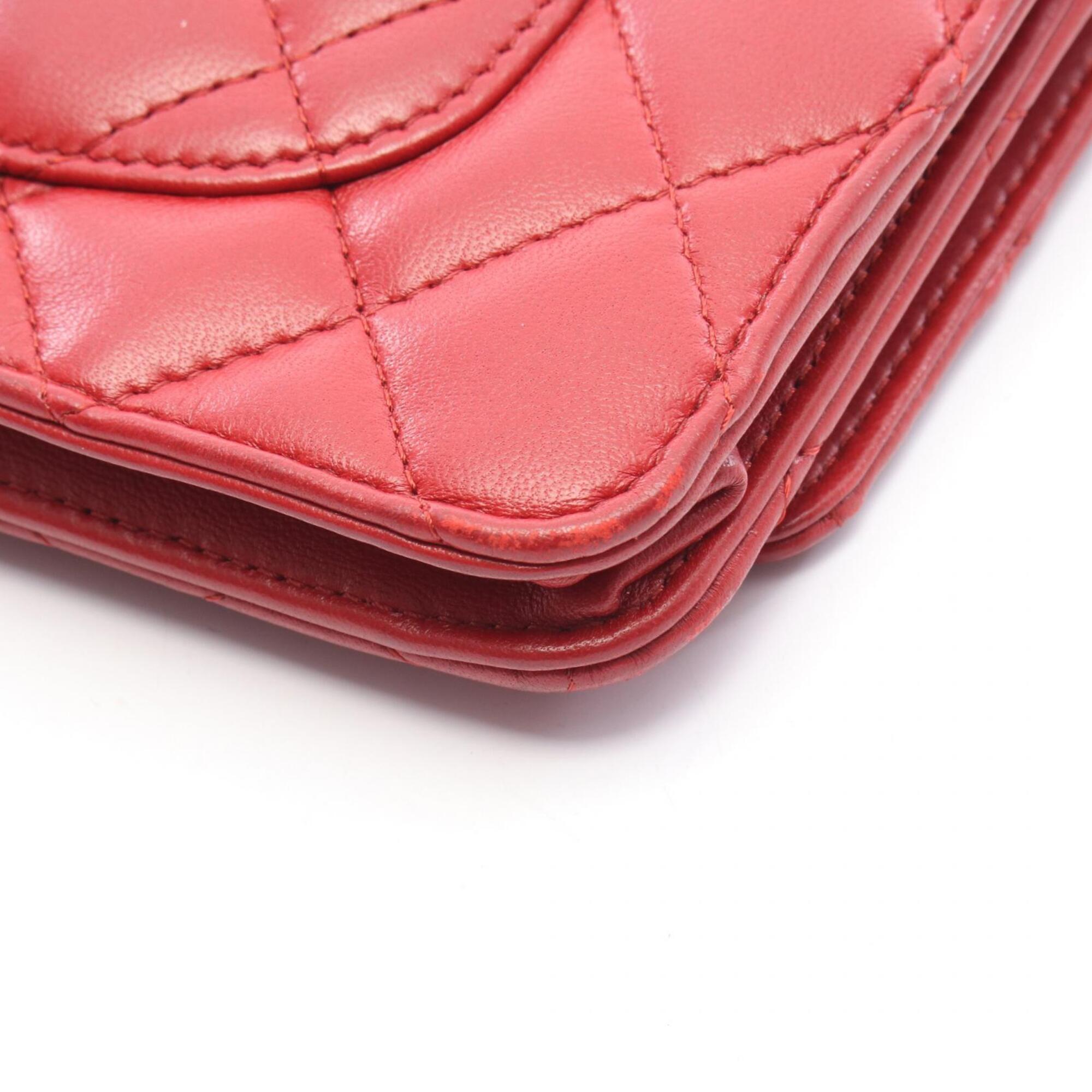 Chanel Red Color Leather Handbag Shoulder Bag (Pre-Owned)