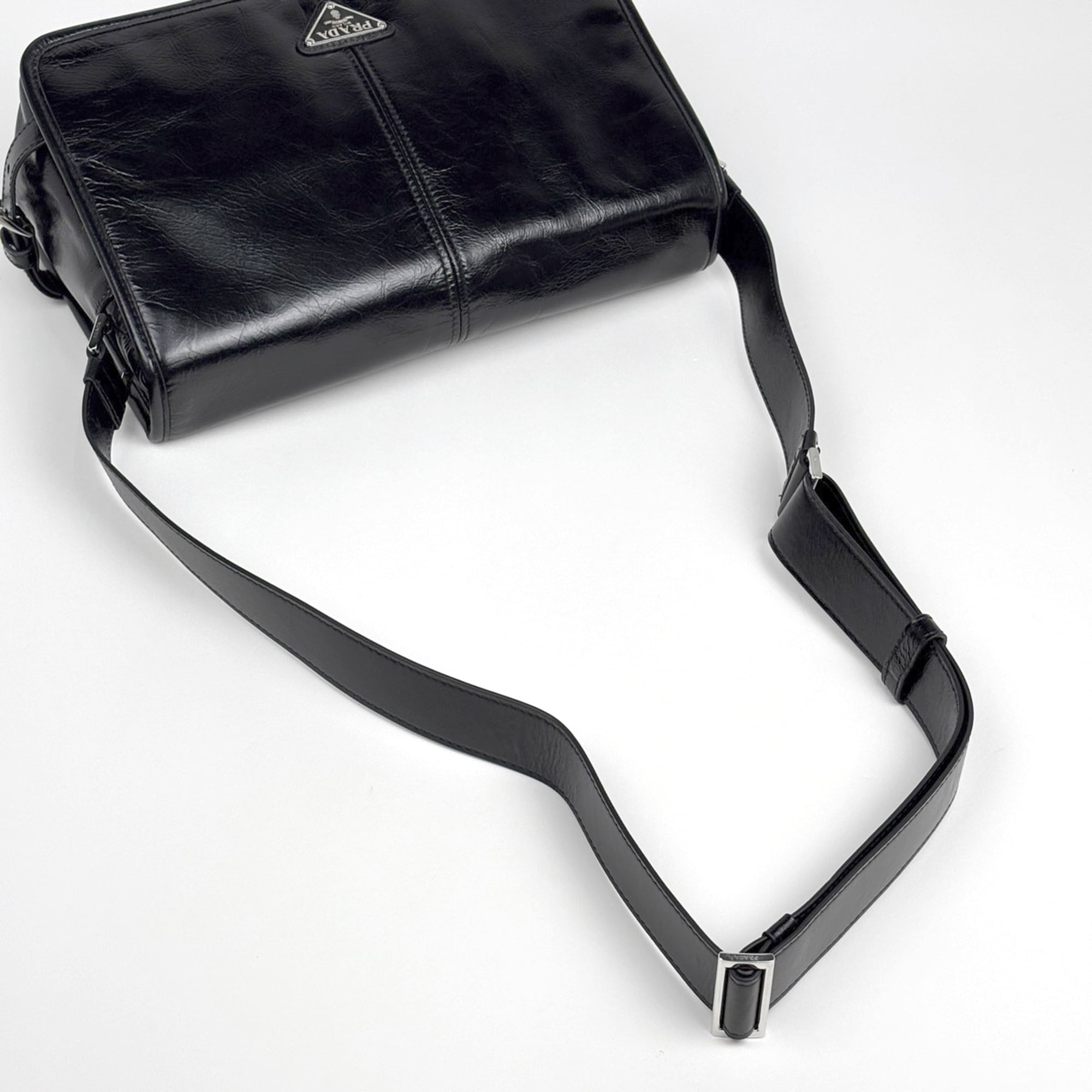 Prada Black Leather Shoulder Bag (Pre-Owned)
