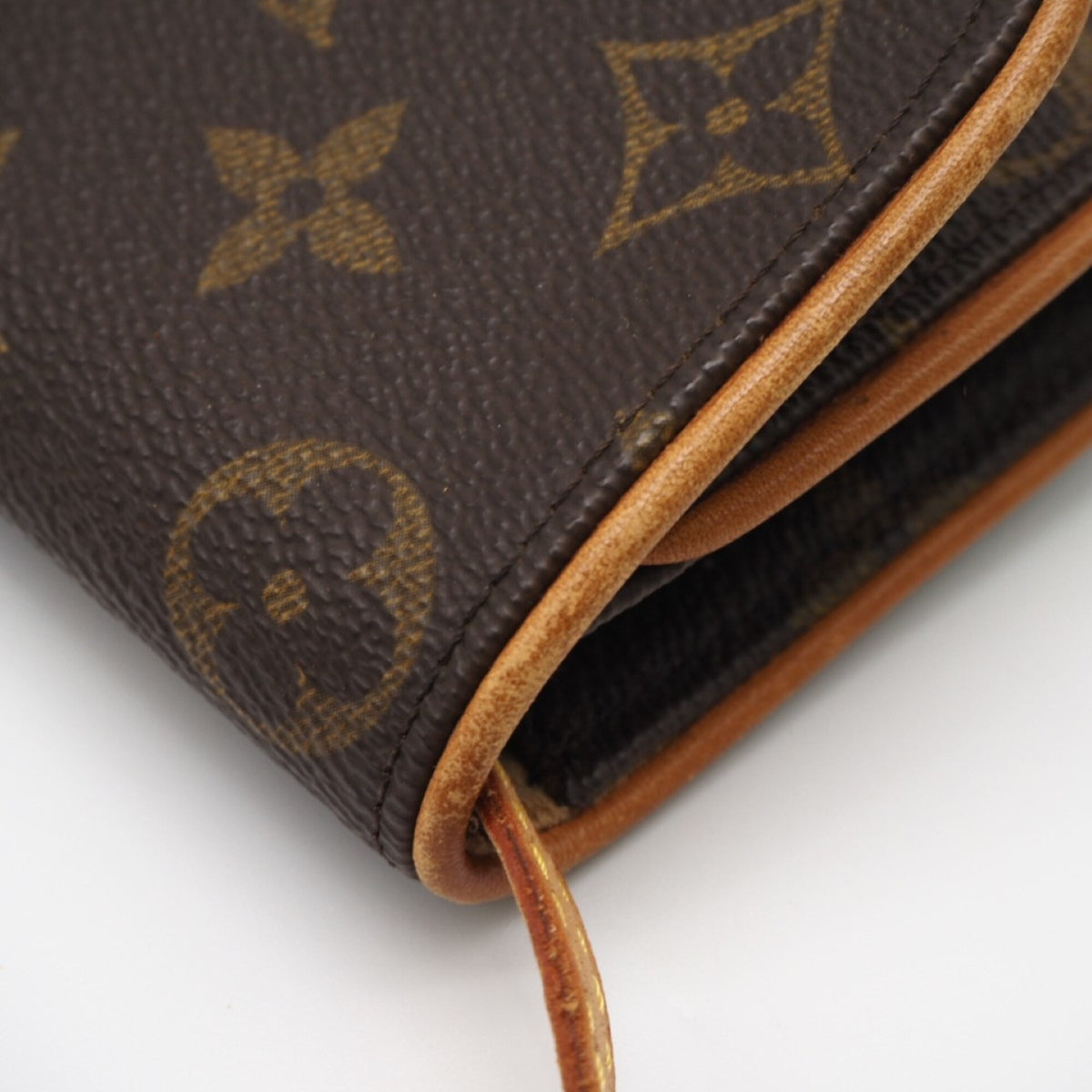 Louis Vuitton Monogram Brown Coated Canvas Leather Pochette Shoulder Bag (Pre-Owned)