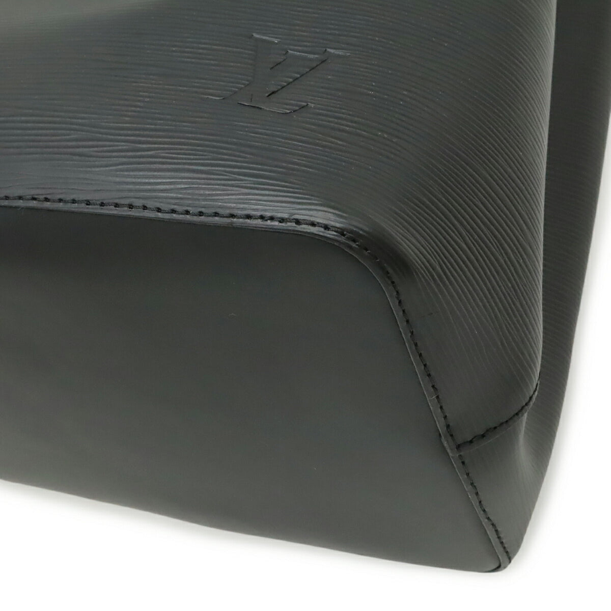 Louis Vuitton Black Noir Epi Leather Handbag Shoulder Bag (Pre-Owned)