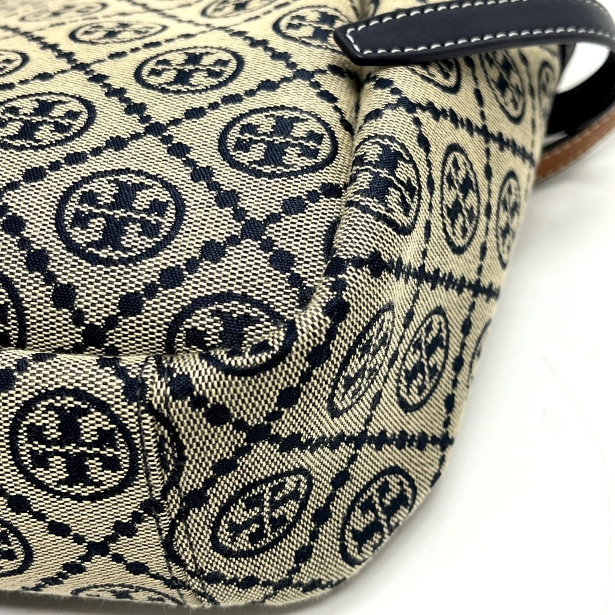 Tory Burch Navy Canvas Handbag Tote Bag (Pre-Owned)