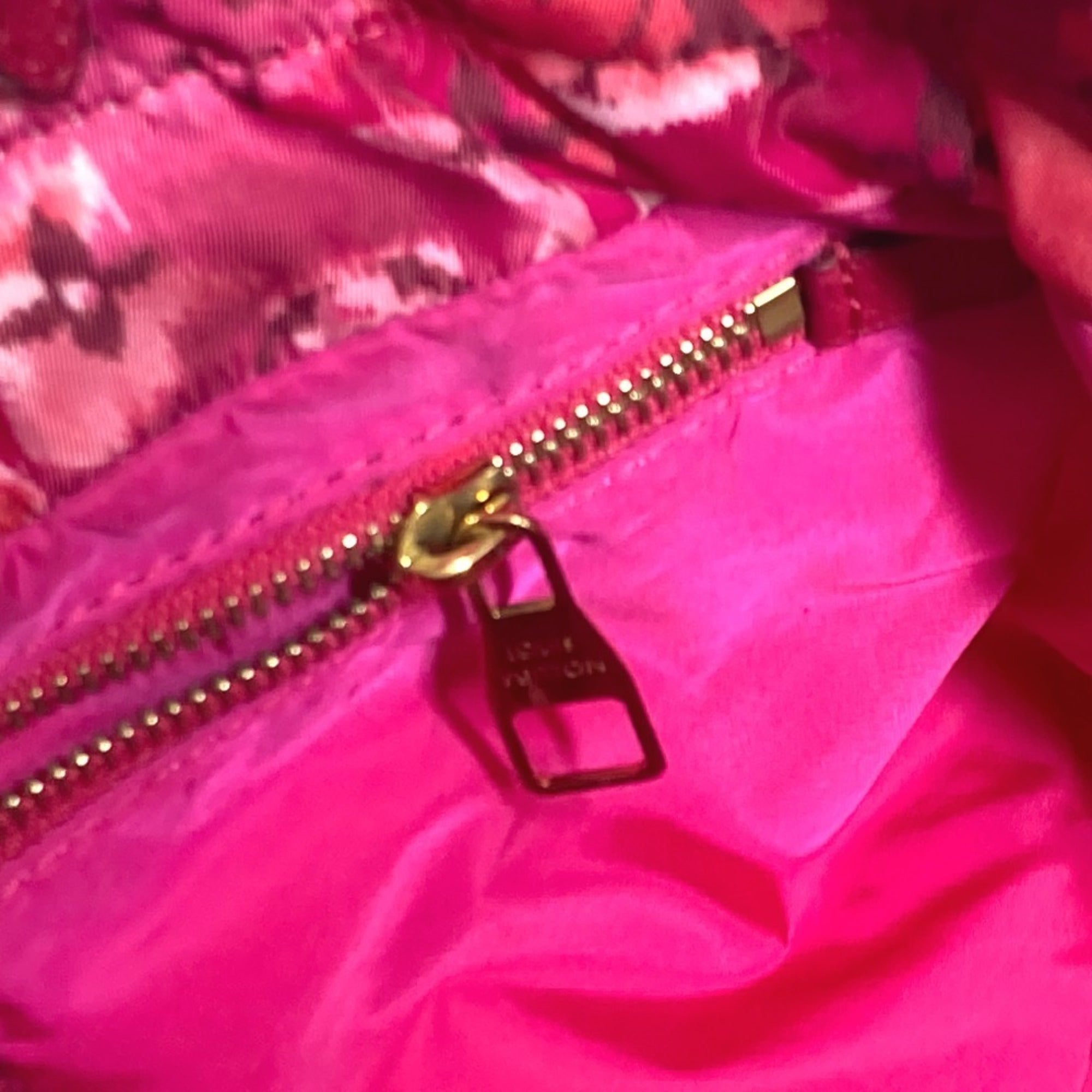 Louis Vuitton Pink Leather Nylon Shoulder Bag Tote Bag (Pre-Owned)