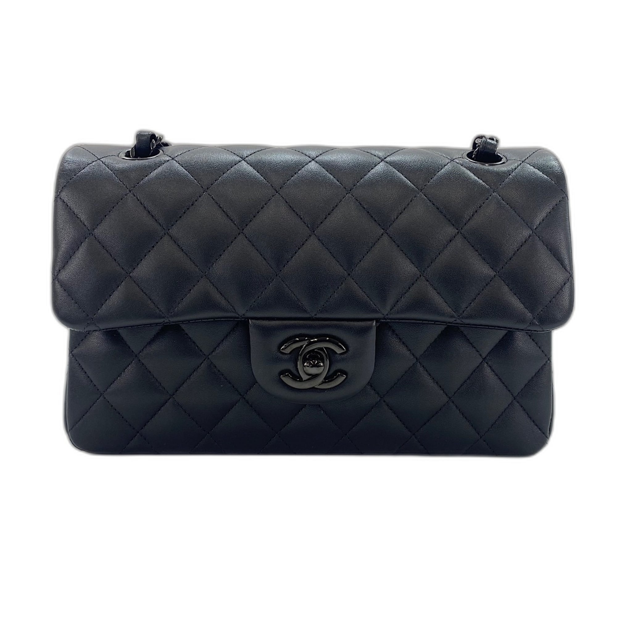 Chanel Matelasse Black Shoulder Bag (Pre-Owned)