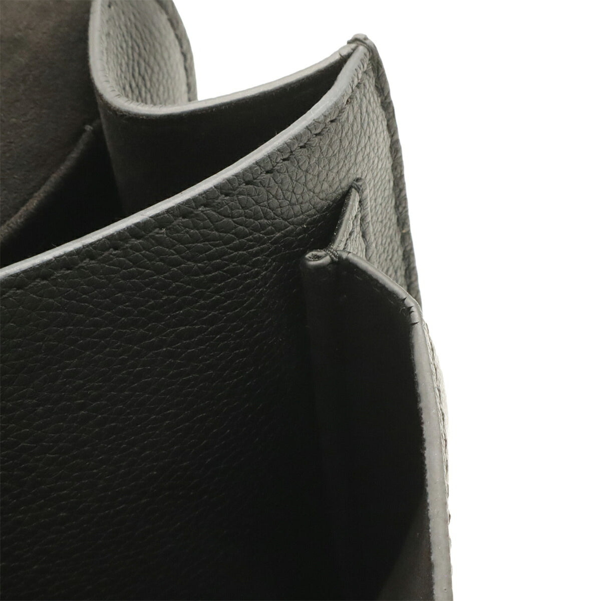 Louis Vuitton Noir Leather Pochette Shoulder Bag (Pre-Owned)