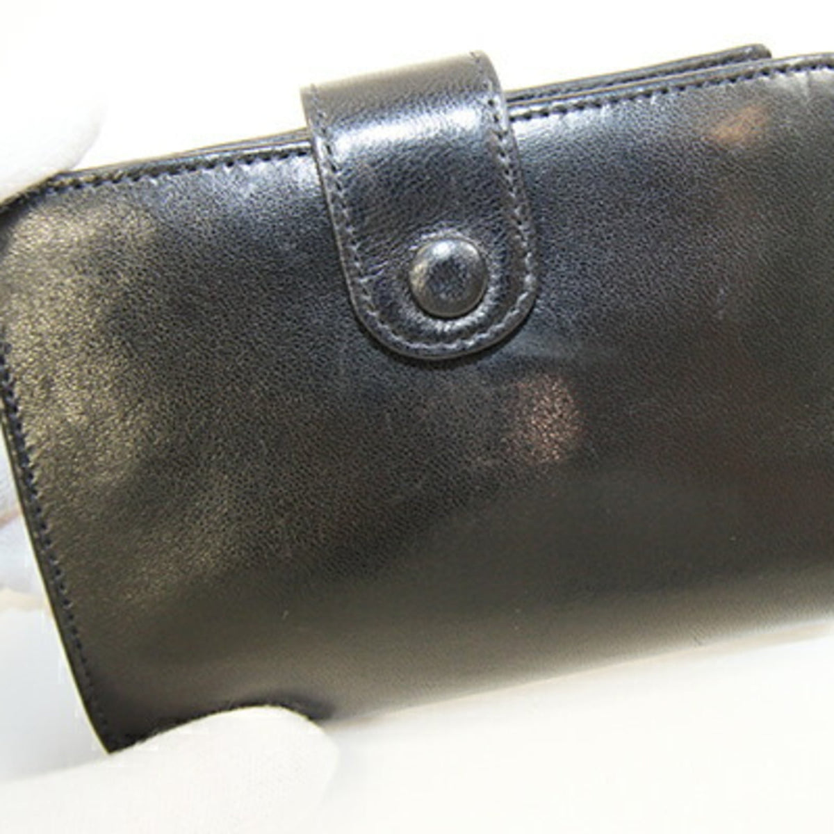 Chanel Black Leather Wallet (Bi-Fold) (Pre-Owned)