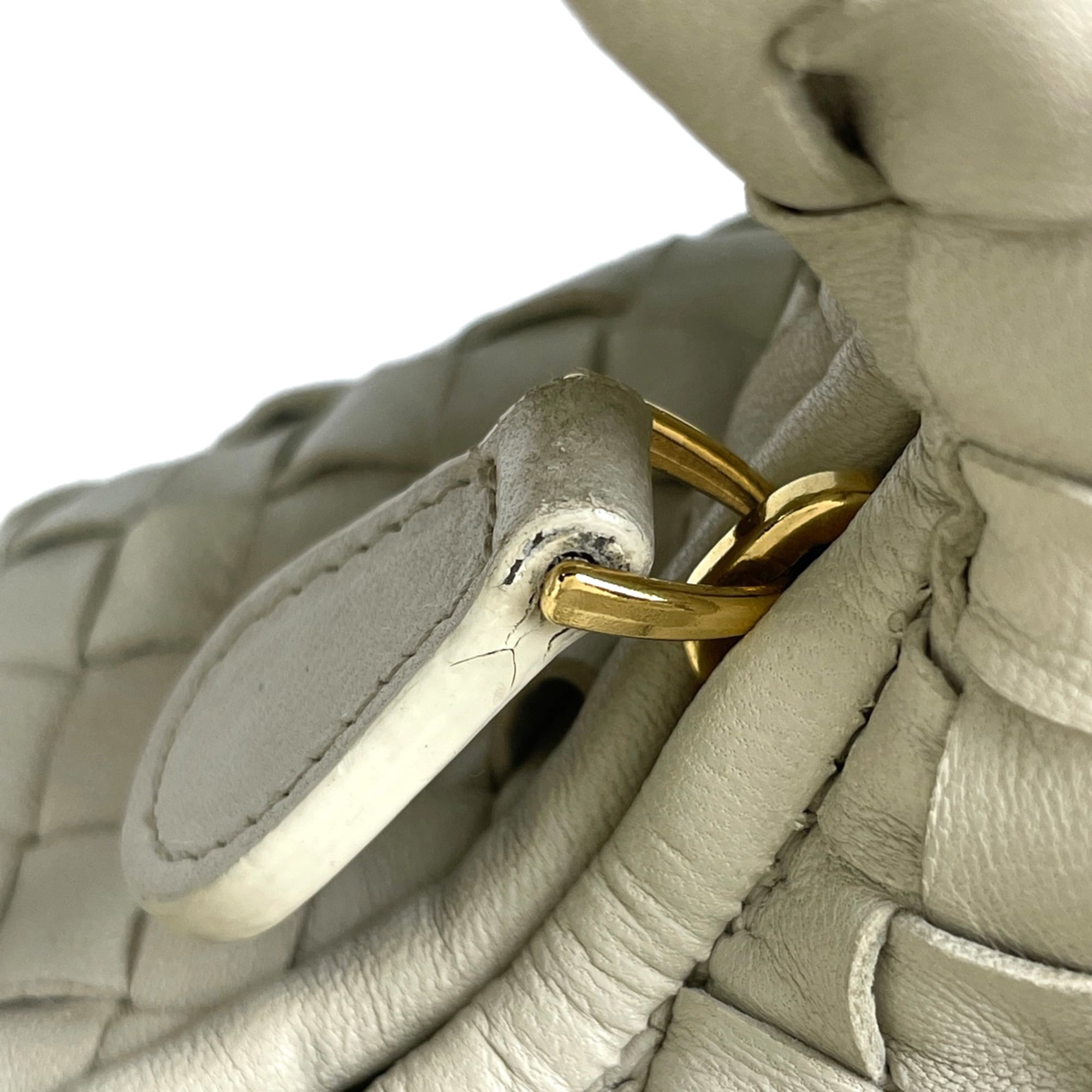 Bottega Veneta Ivory Leather Shoulder Bag (Pre-Owned)