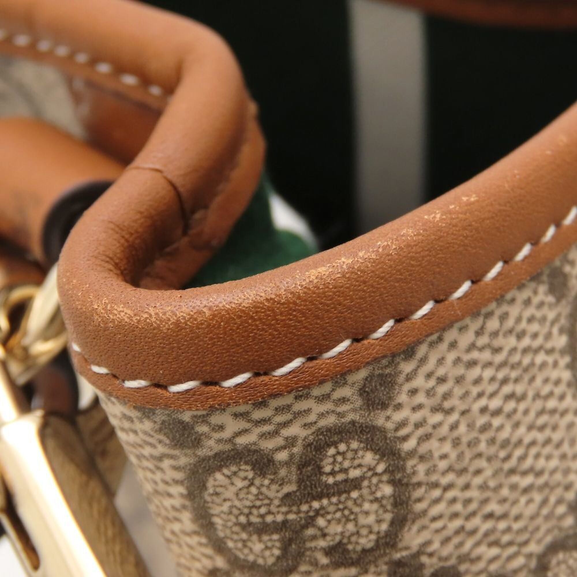 Gucci Beige Dark Brown Gg Supreme Handbag (Pre-Owned)