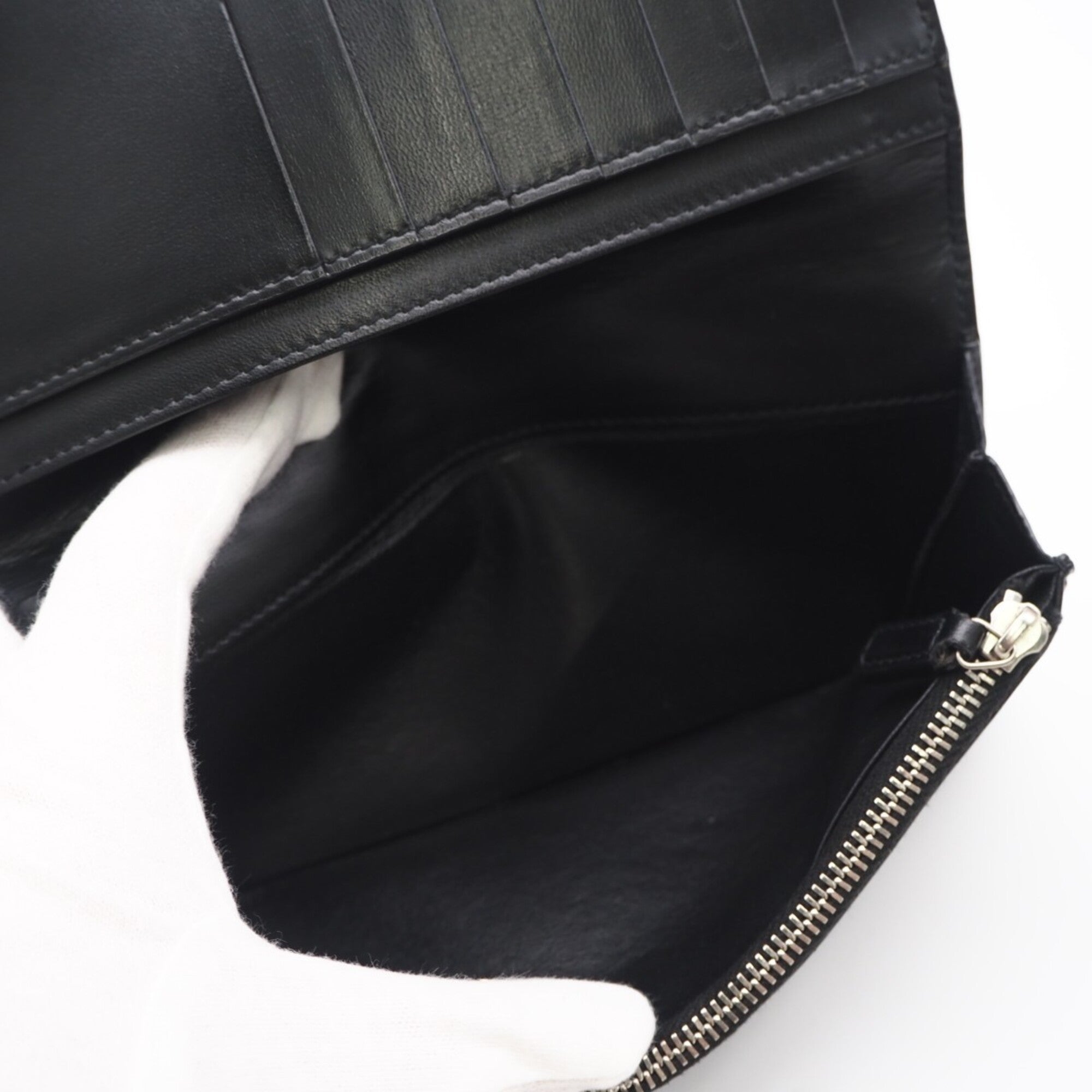 Yves Saint Laurent Black Leather Long Wallet (Bi-Fold) (Pre-Owned)