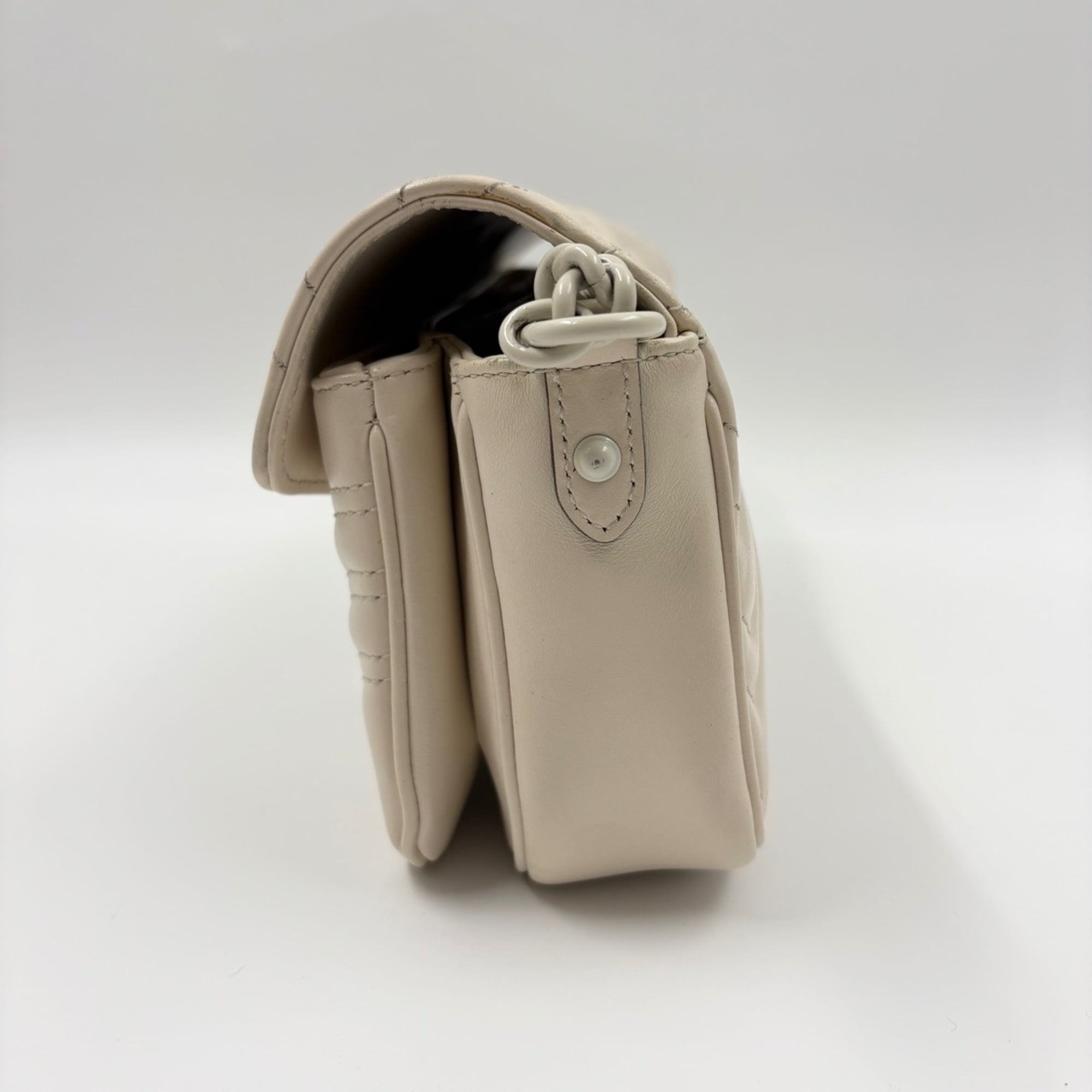 Gucci Gg Marmont Beige Shoulder Bag (Pre-Owned)