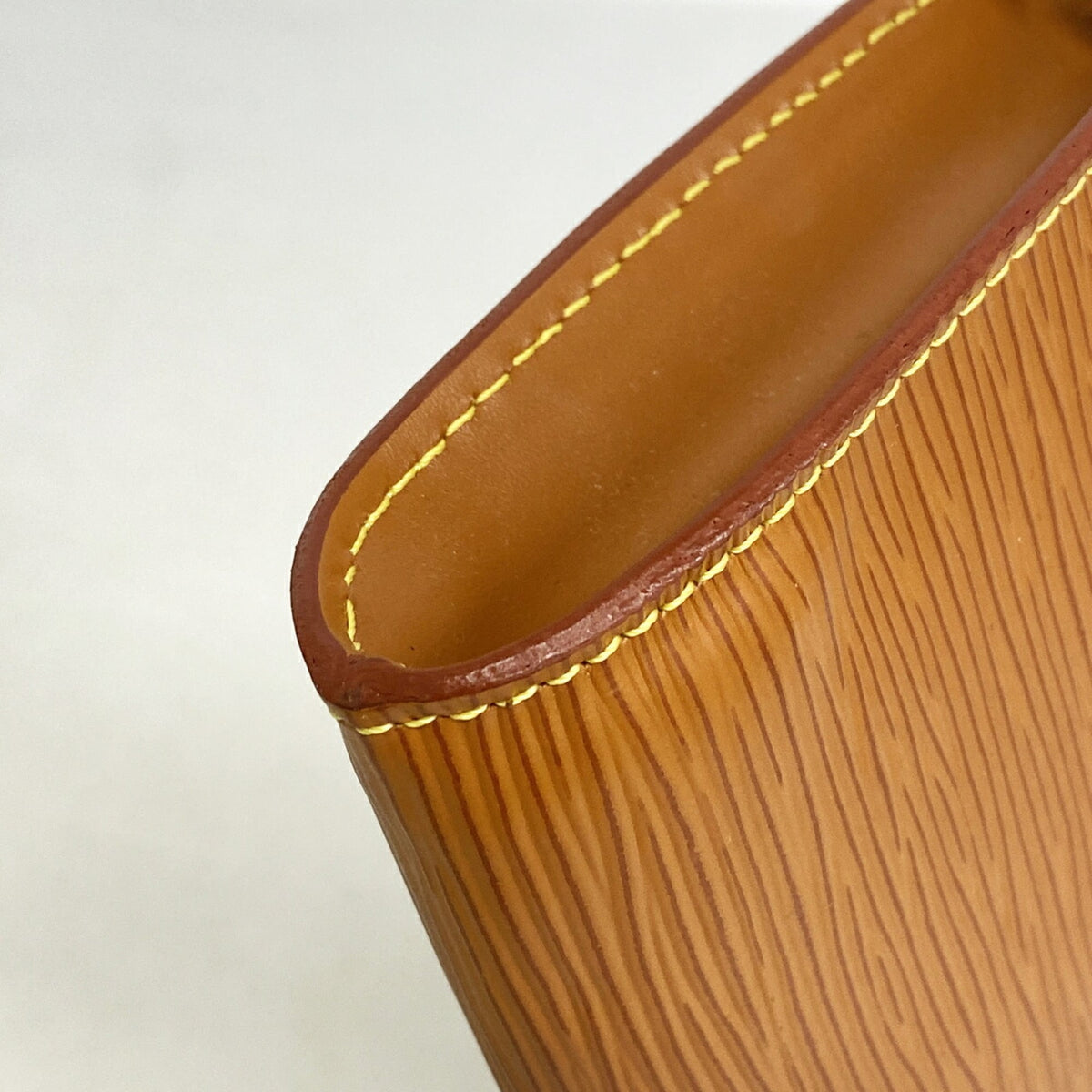 Louis Vuitton Gold Cipango Pouch (Pre-Owned)