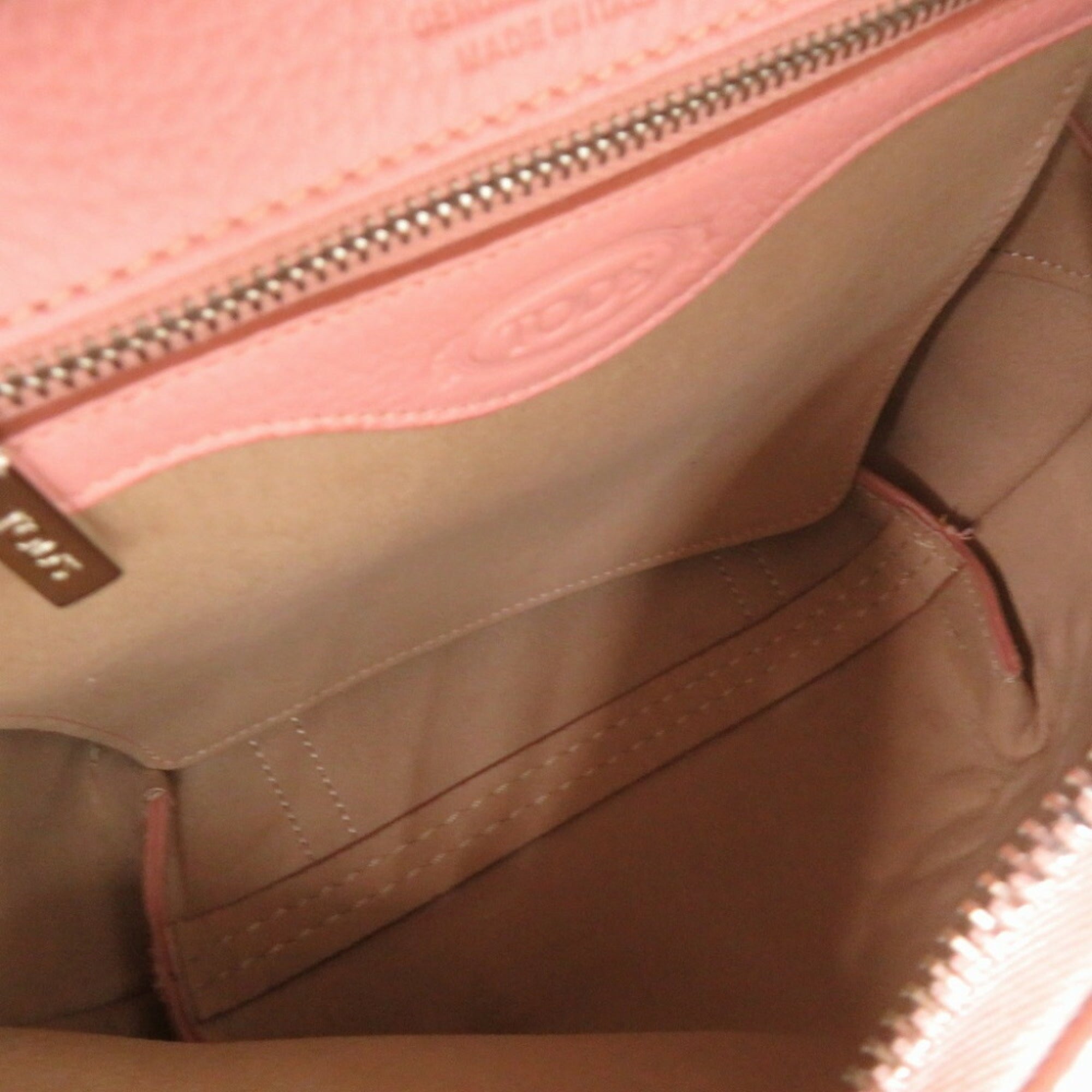 Tod's Pink Leather Handbag (Pre-Owned)
