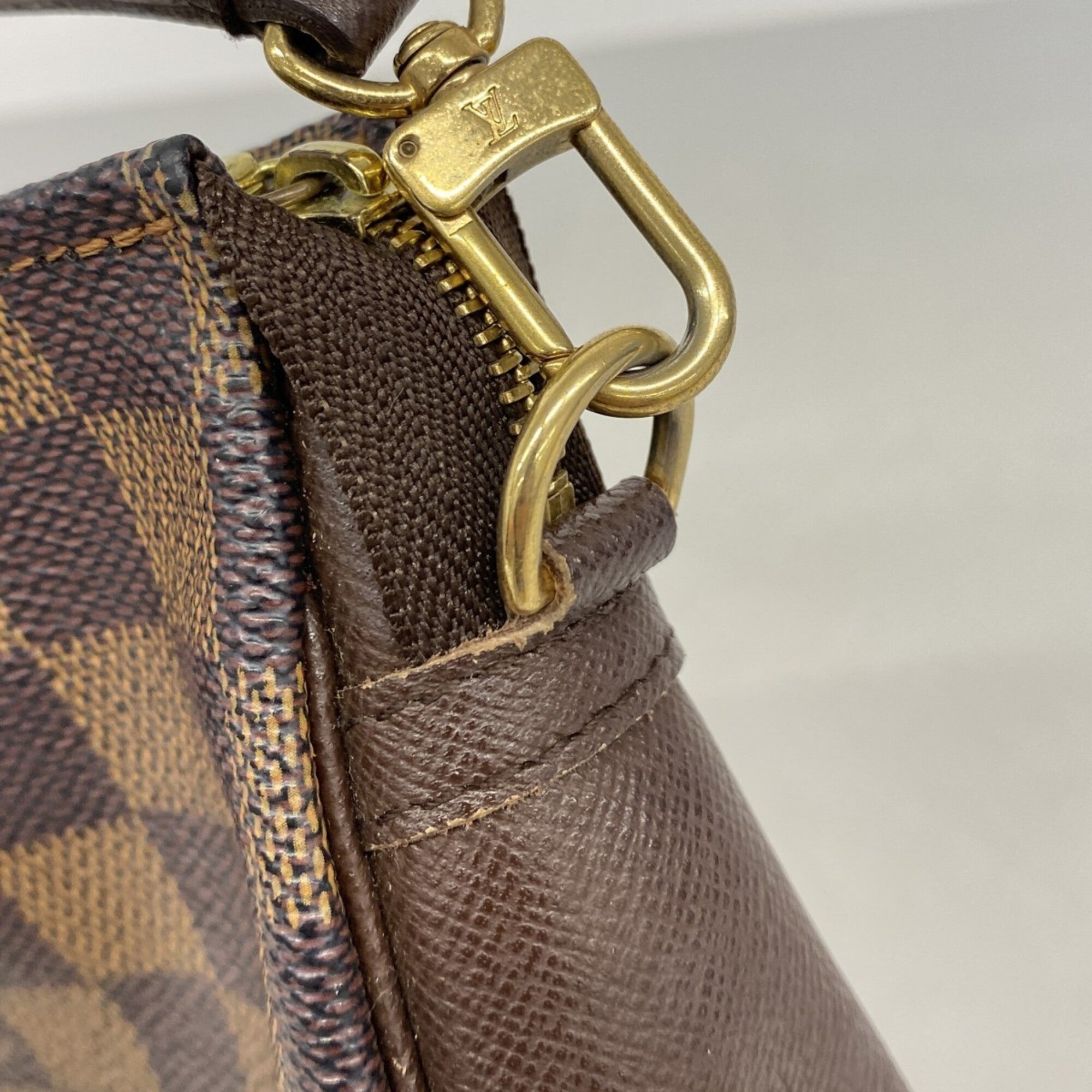 Louis Vuitton Ebene Pouch (Pre-Owned)