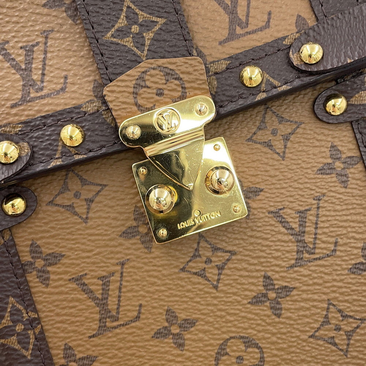 Louis Vuitton Brown Monogram Reverse Shoulder Bag (Pre-Owned)