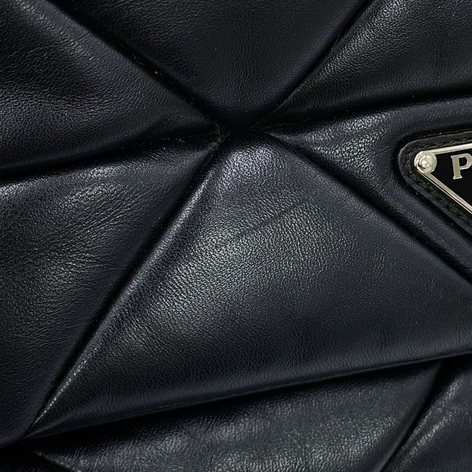 Prada Black Leather Shoulder Bag (Pre-Owned)