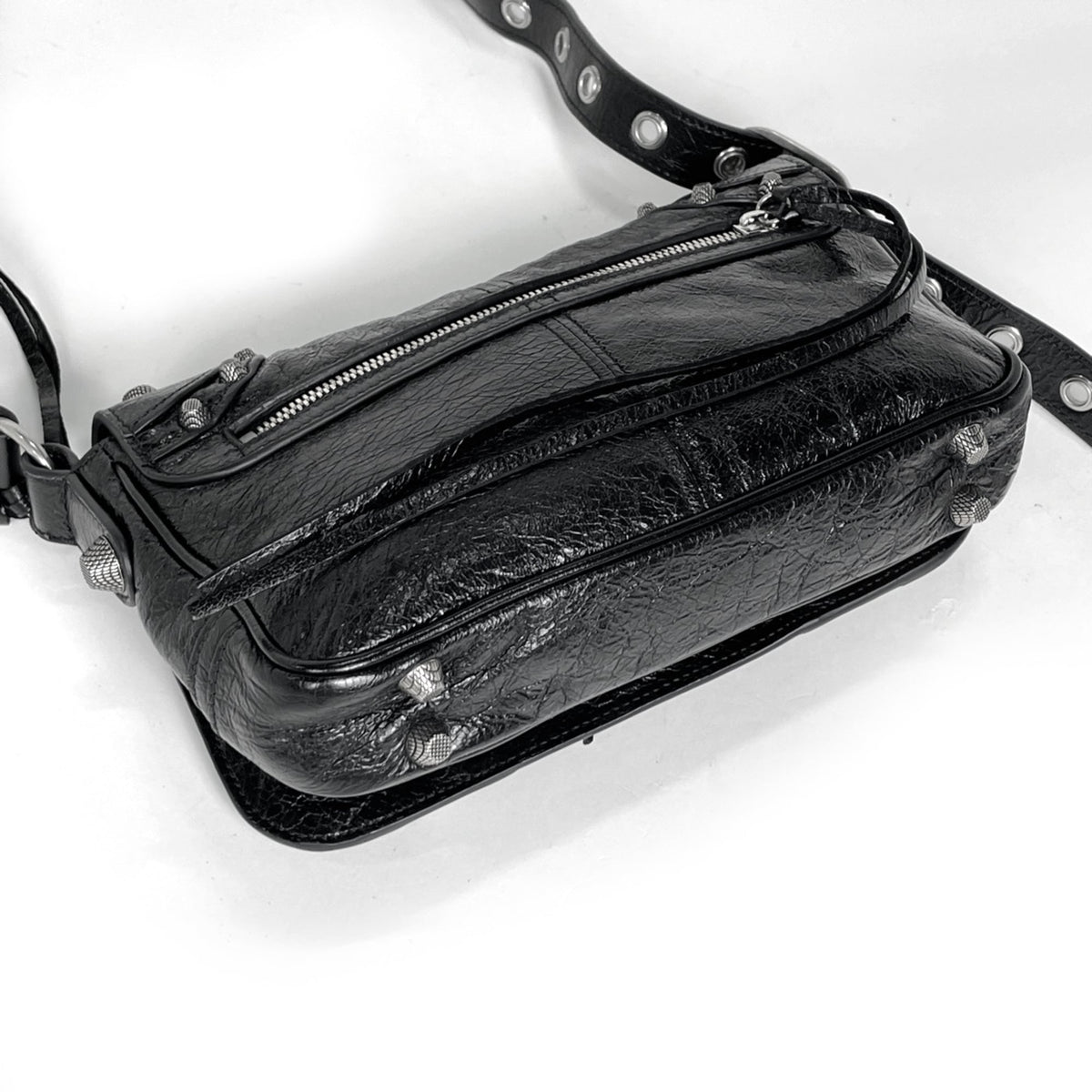 Balenciaga Black Leather Shoulder Bag (Pre-Owned)
