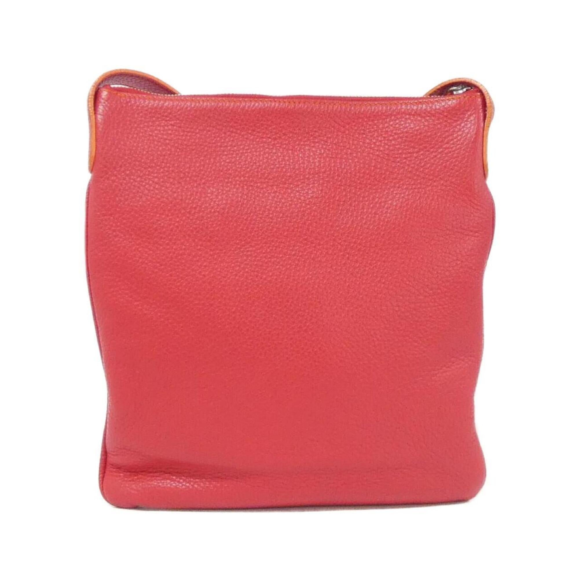 Loewe Red Color Leather Shoulder Bag (Pre-Owned)