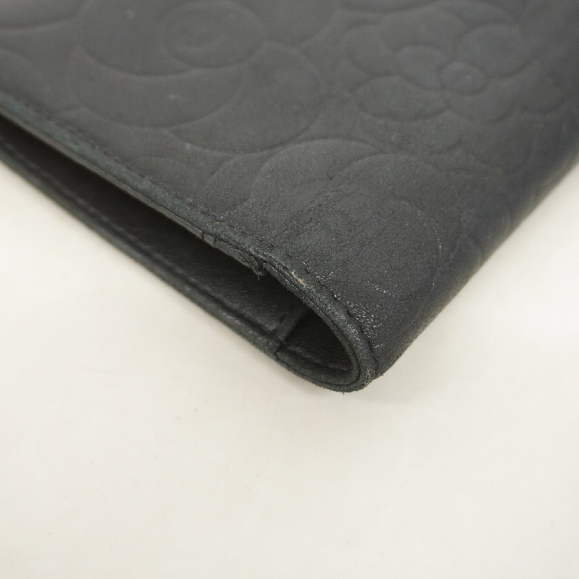 Chanel Black Leather Long Wallet (Bi-Fold) (Pre-Owned)