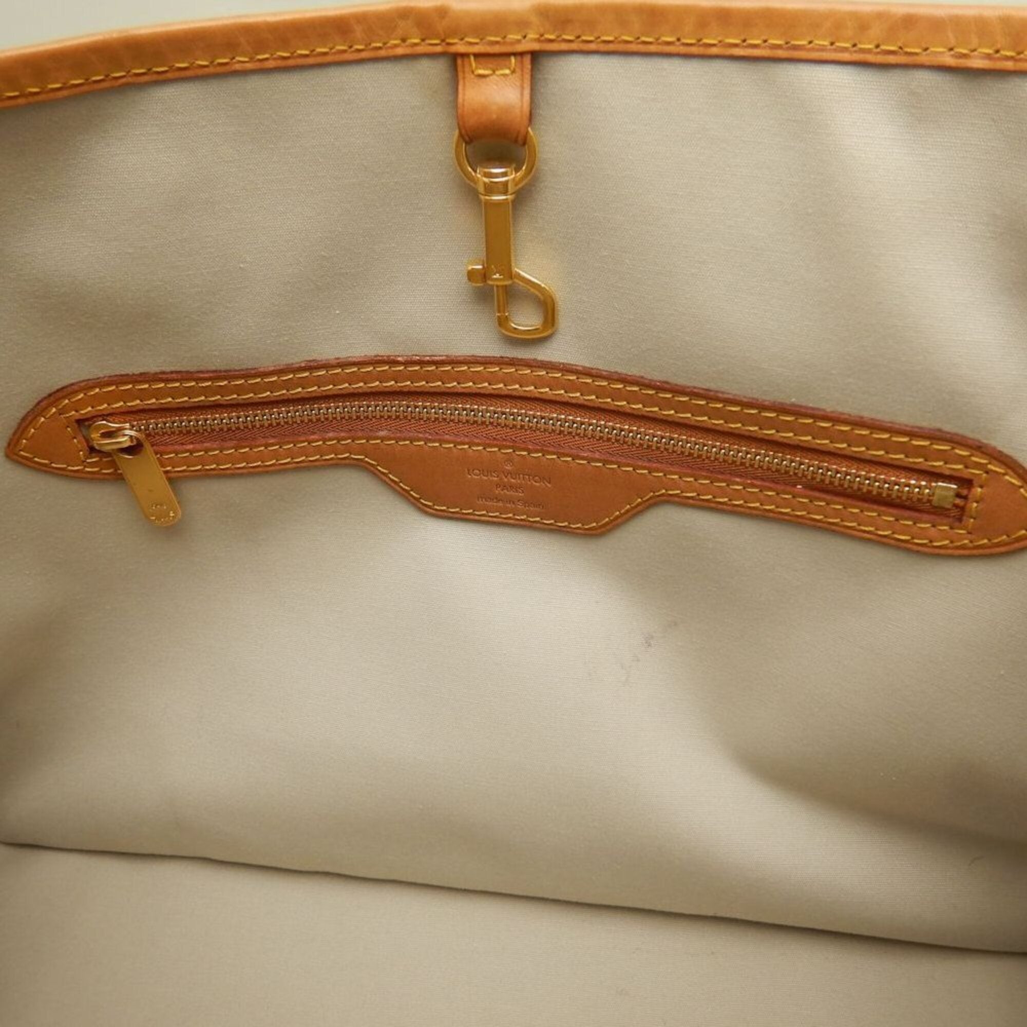 Louis Vuitton Brown Monogram Canvas Tote Bag (Pre-Owned)