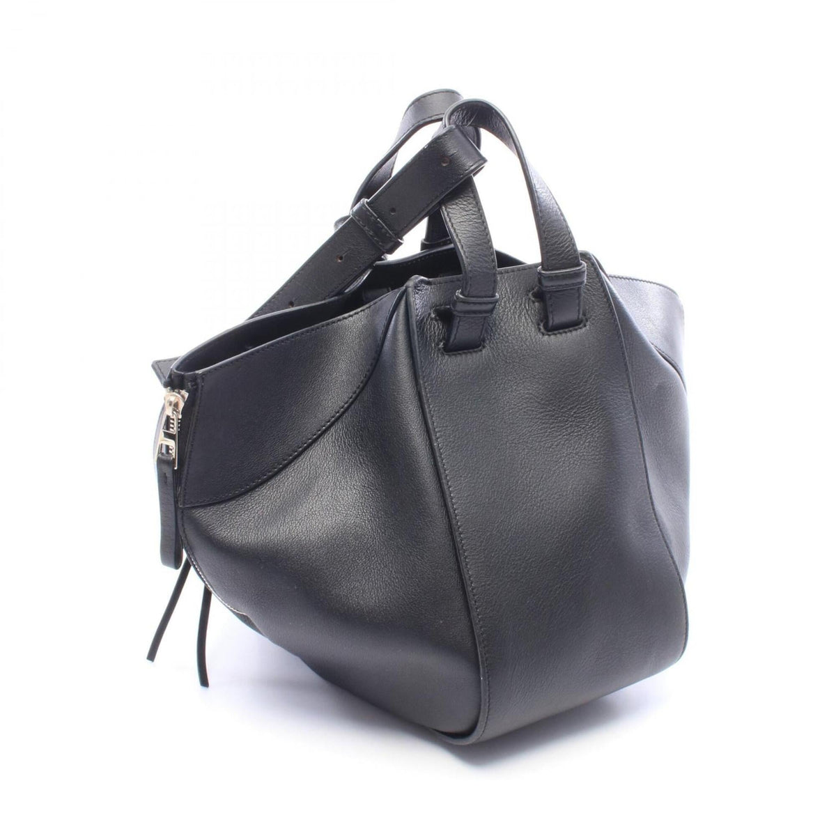Loewe Black Leather Handbag (Pre-Owned)
