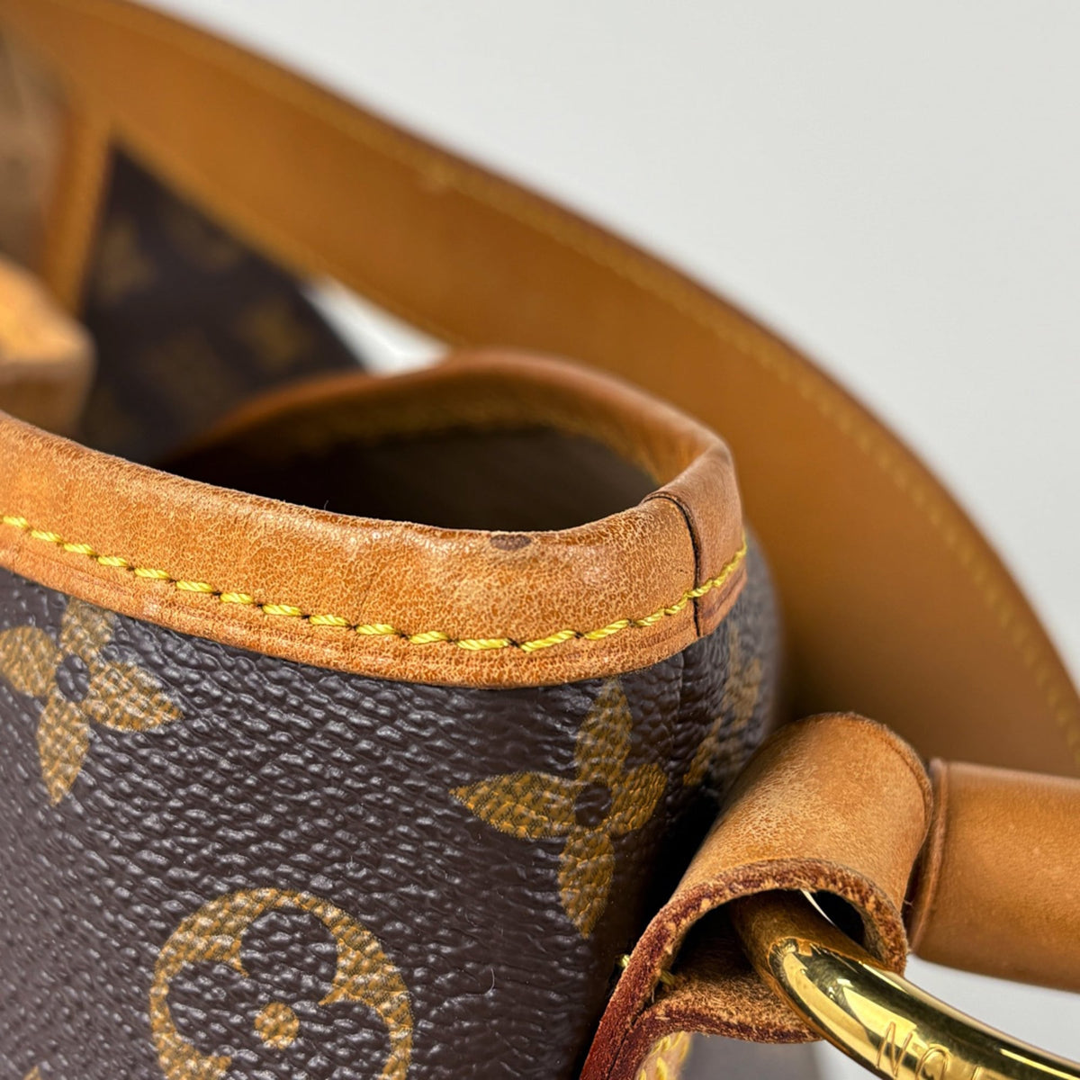 Louis Vuitton Brown Monogram Shoulder Bag (Pre-Owned)