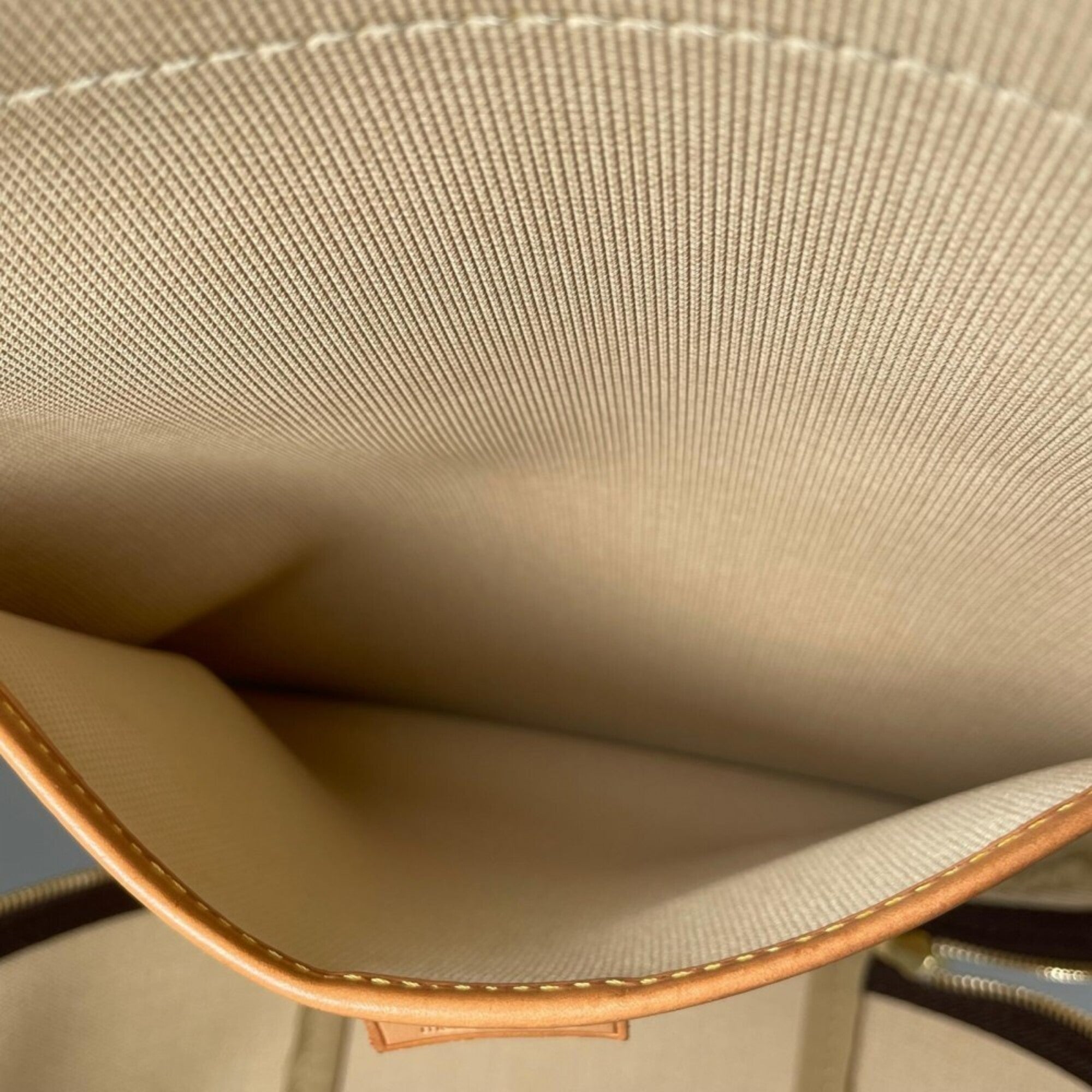 Louis Vuitton Brown Monogram White Monogram Handbag (Pre-Owned)