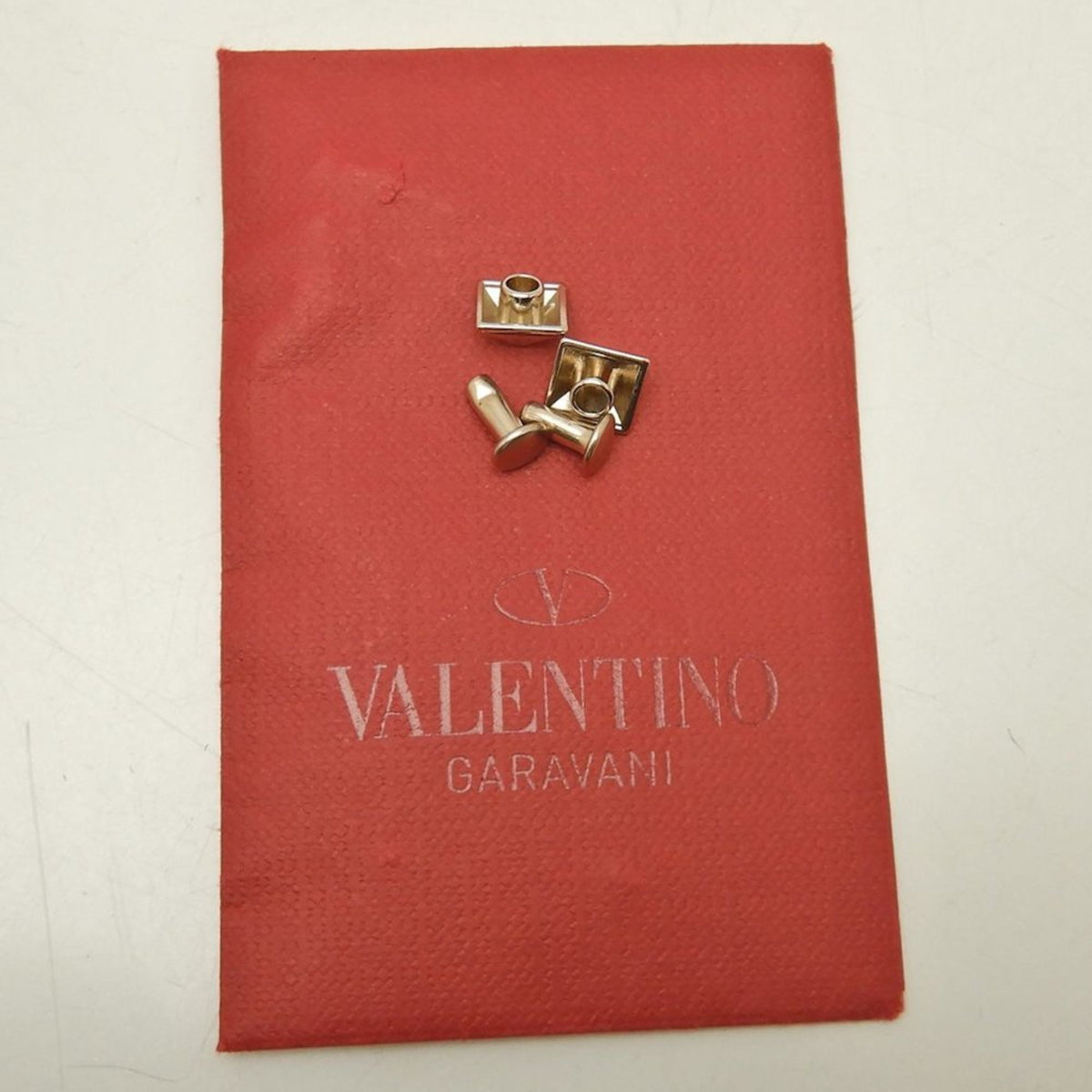 Valentino Pink Leather Clutch Bag (Pre-Owned)