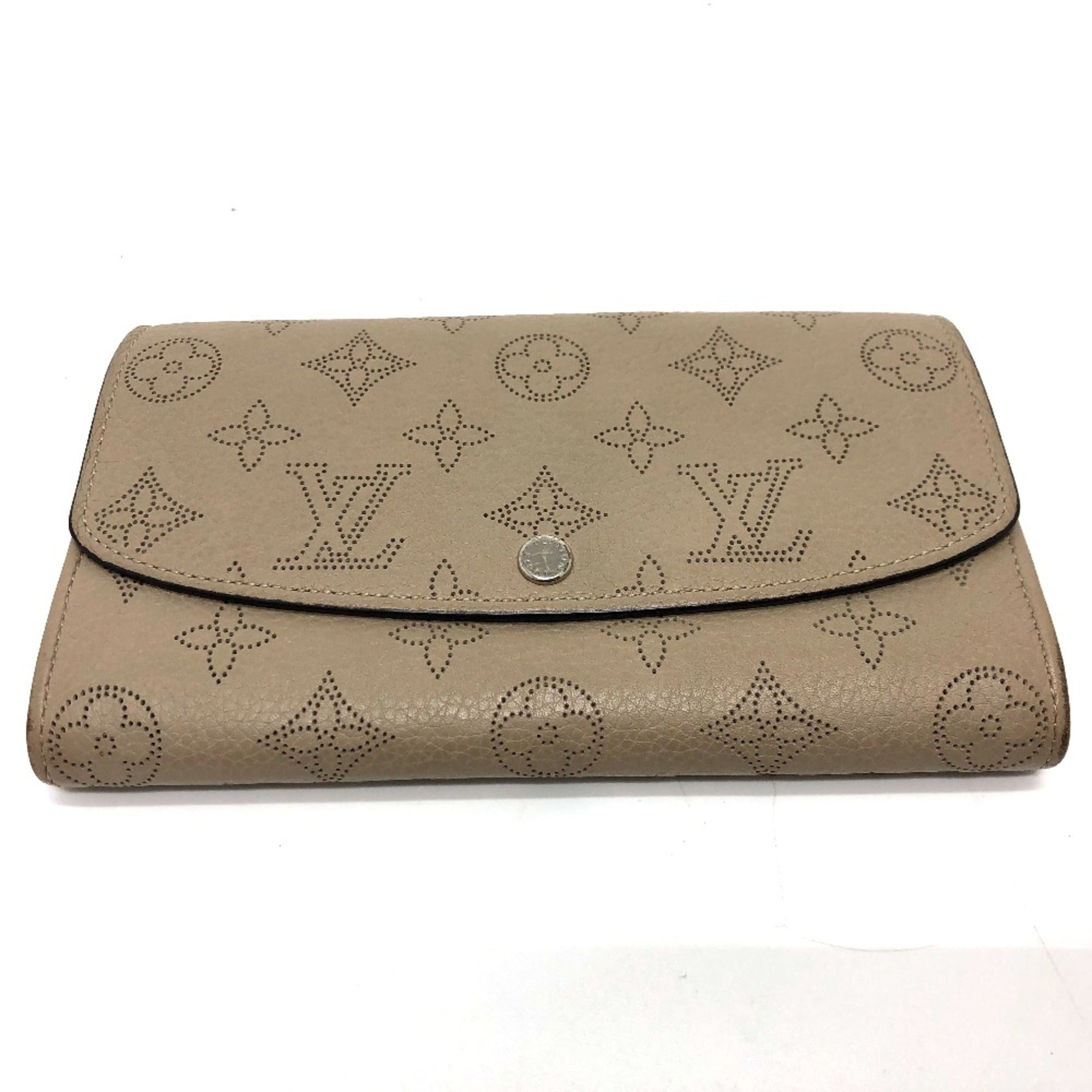 Louis Vuitton Beige Other Wallet (Bi-Fold) (Pre-Owned)