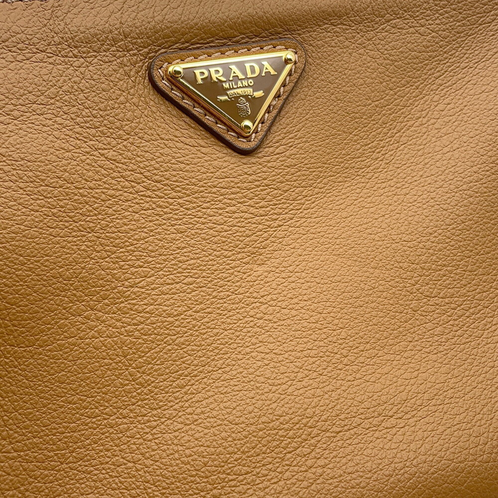 Prada Brown Leather Handbag Shoulder Bag (Pre-Owned)
