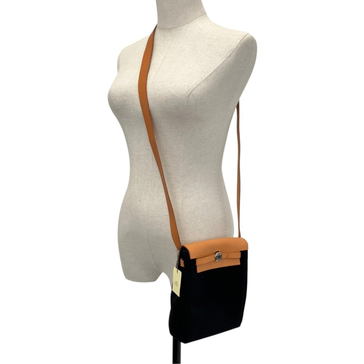 Hermes Beige Canvas Toile H Shoulder Bag (Pre-Owned)