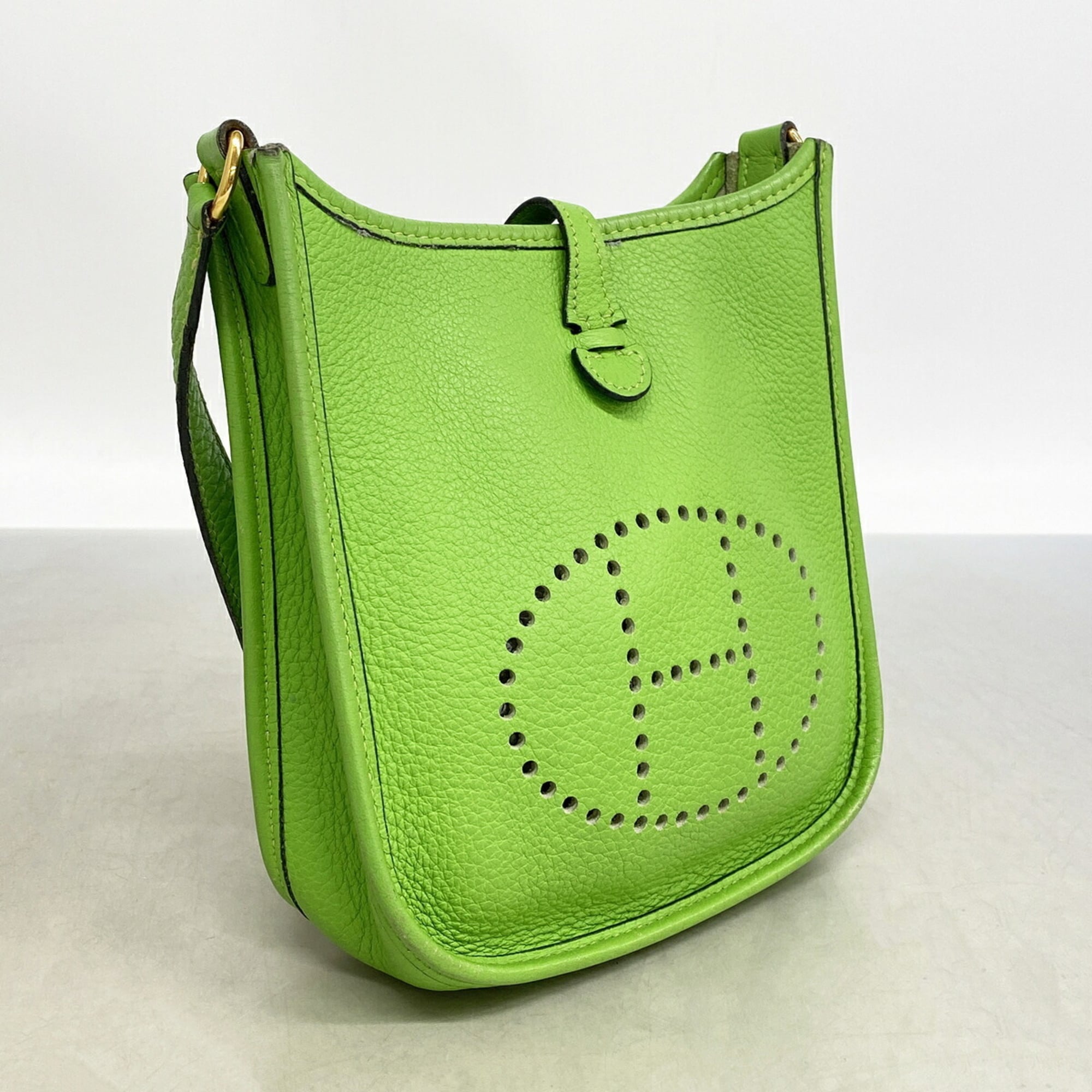 Hermes Apple Green Taurillon Clemence Leather Shoulder Bag (Pre-Owned)