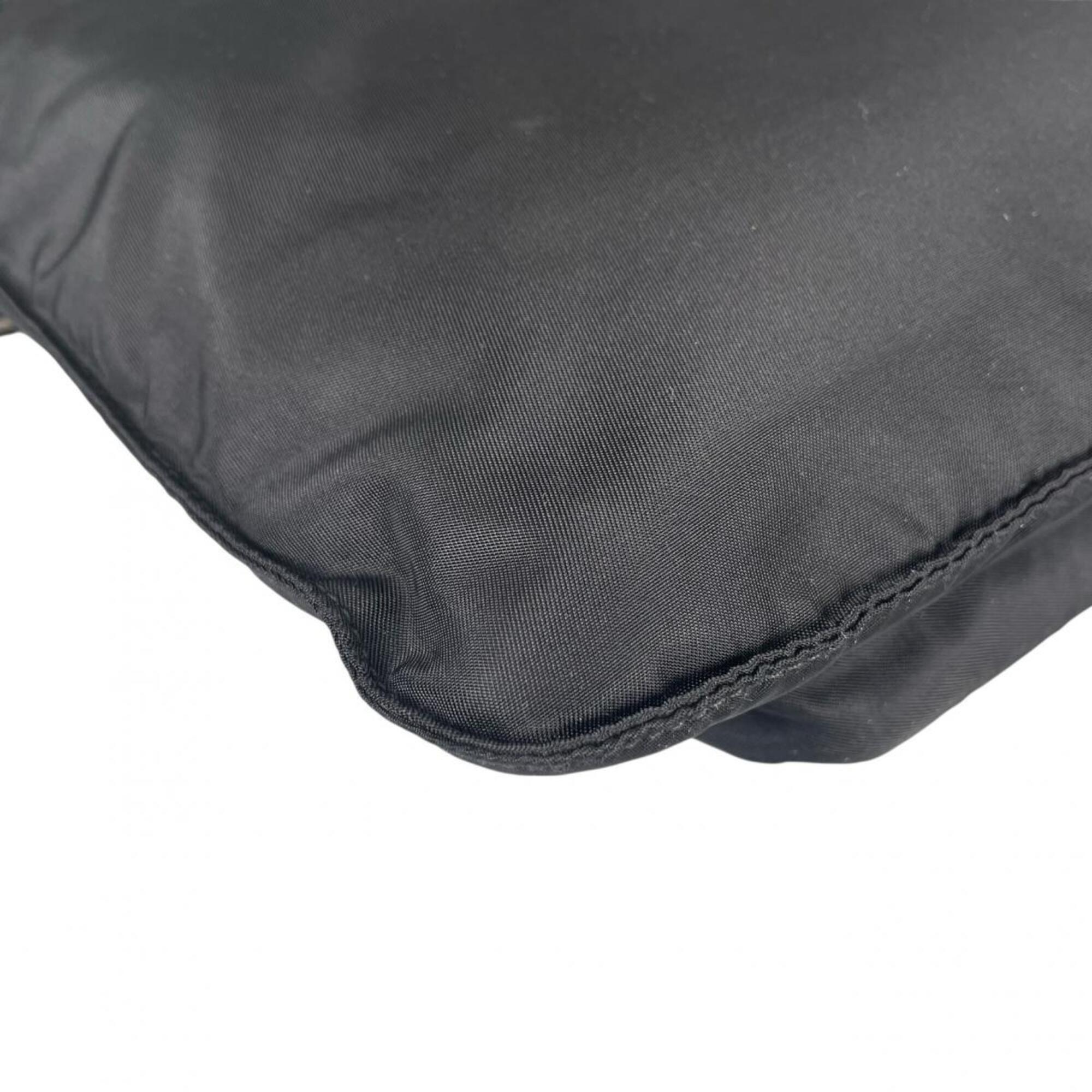 Prada Black Nylon Shoulder Bag (Pre-Owned)