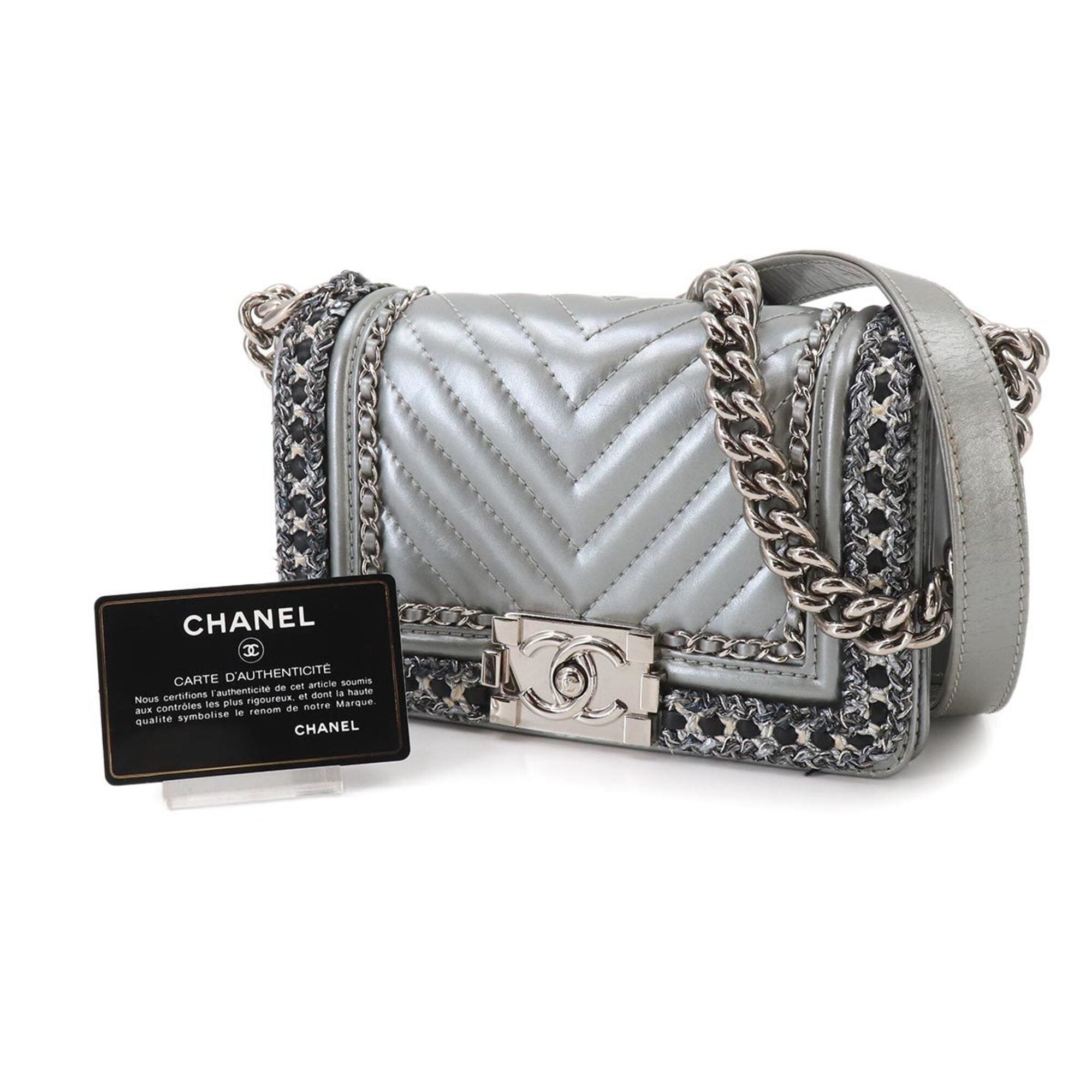 Chanel Boy Chanel Silver Tweed Leather Handbag Shoulder Bag (Pre-Owned)