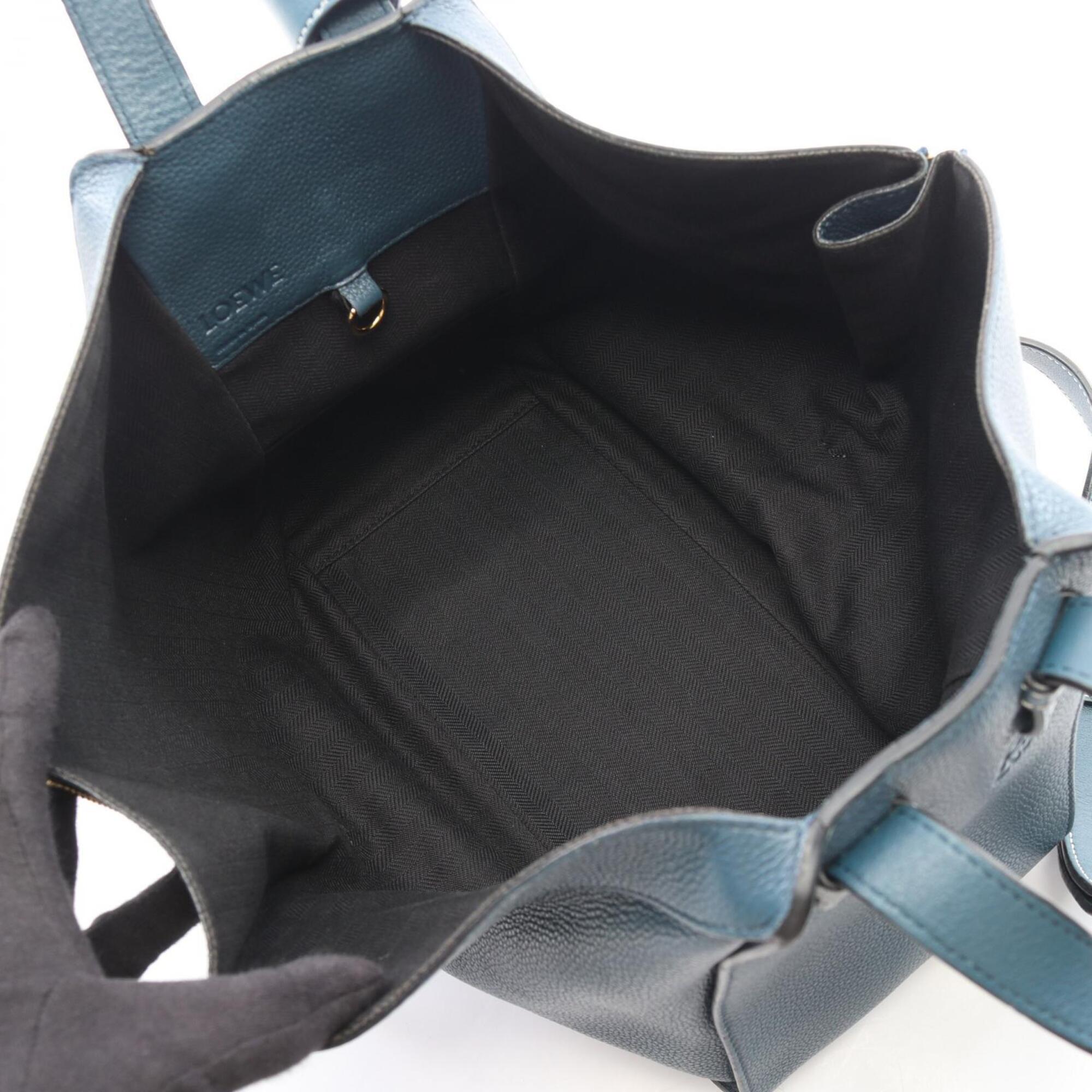 Loewe Blue Leather Handbag (Pre-Owned)