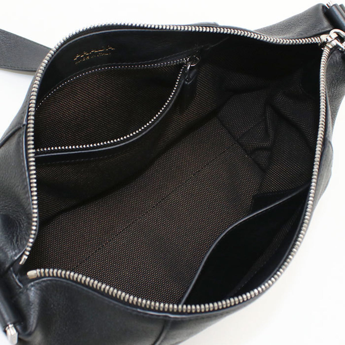 Prada Black Leather Shoulder Bag (Pre-Owned)