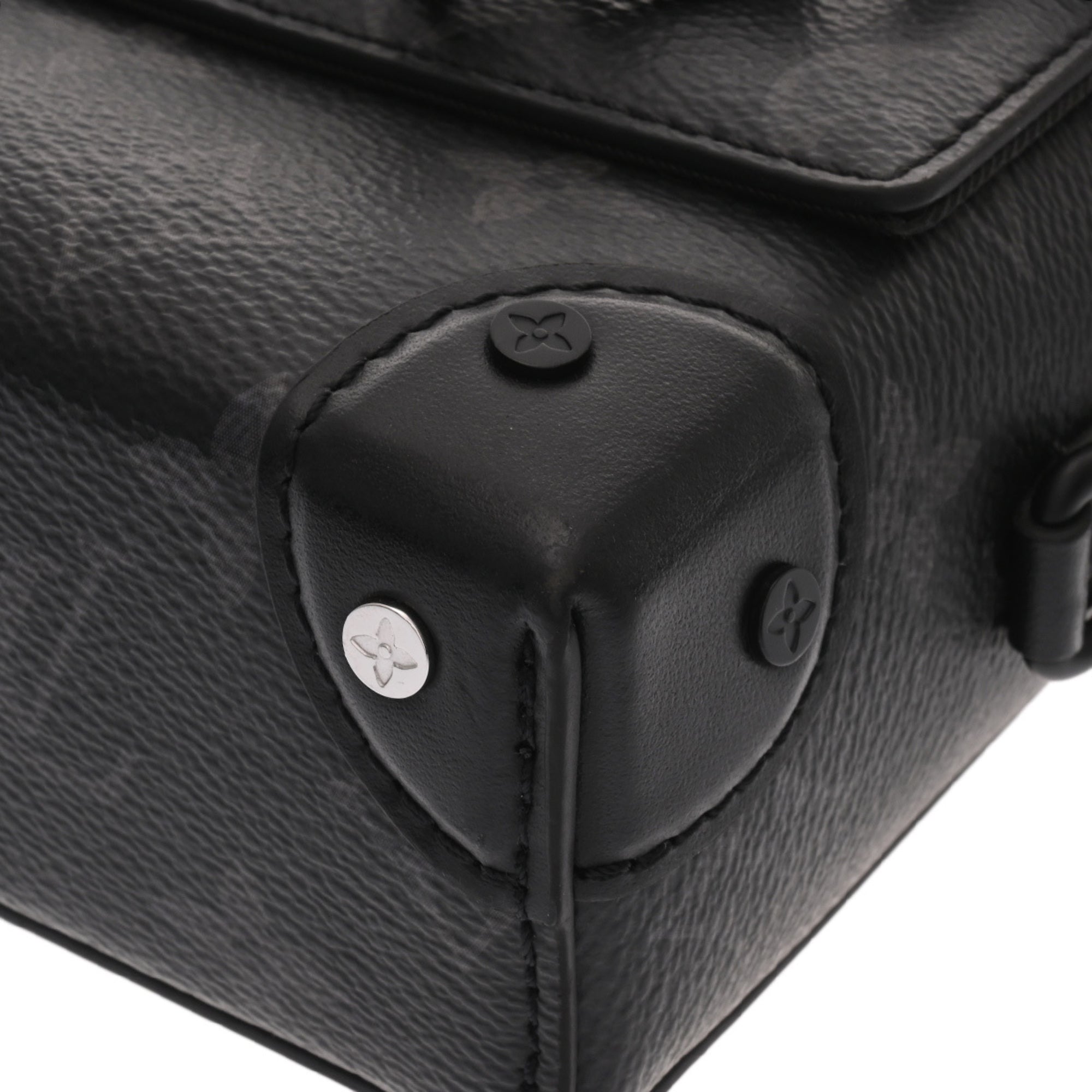 Louis Vuitton Black Monogram Eclipse Shoulder Bag (Pre-Owned)