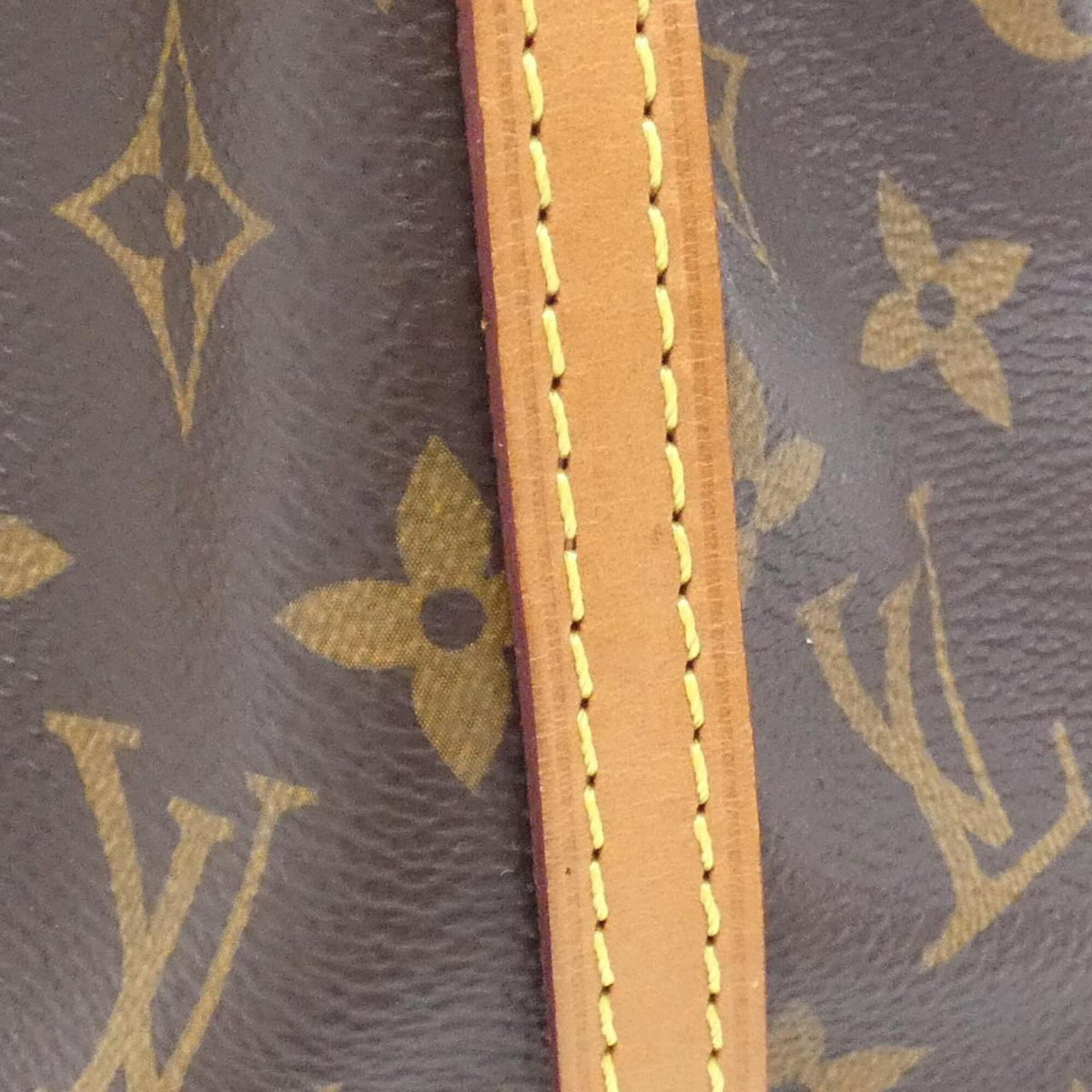 Louis Vuitton Brown Coated Canvas Shoulder Bag (Pre-Owned)
