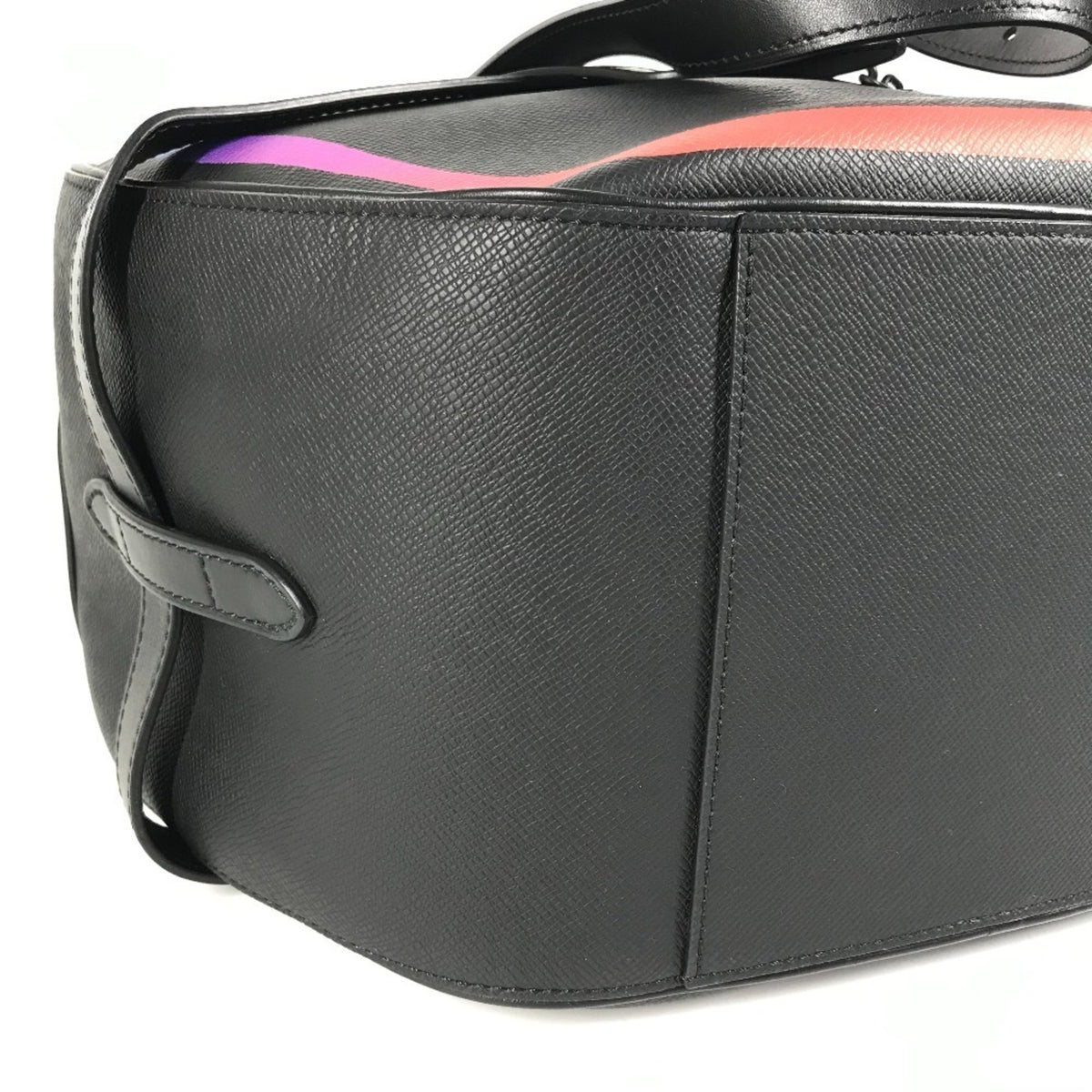Louis Vuitton Taiga Ardoise Black Taiga Leather Pochette Shoulder Bag (Pre-Owned)