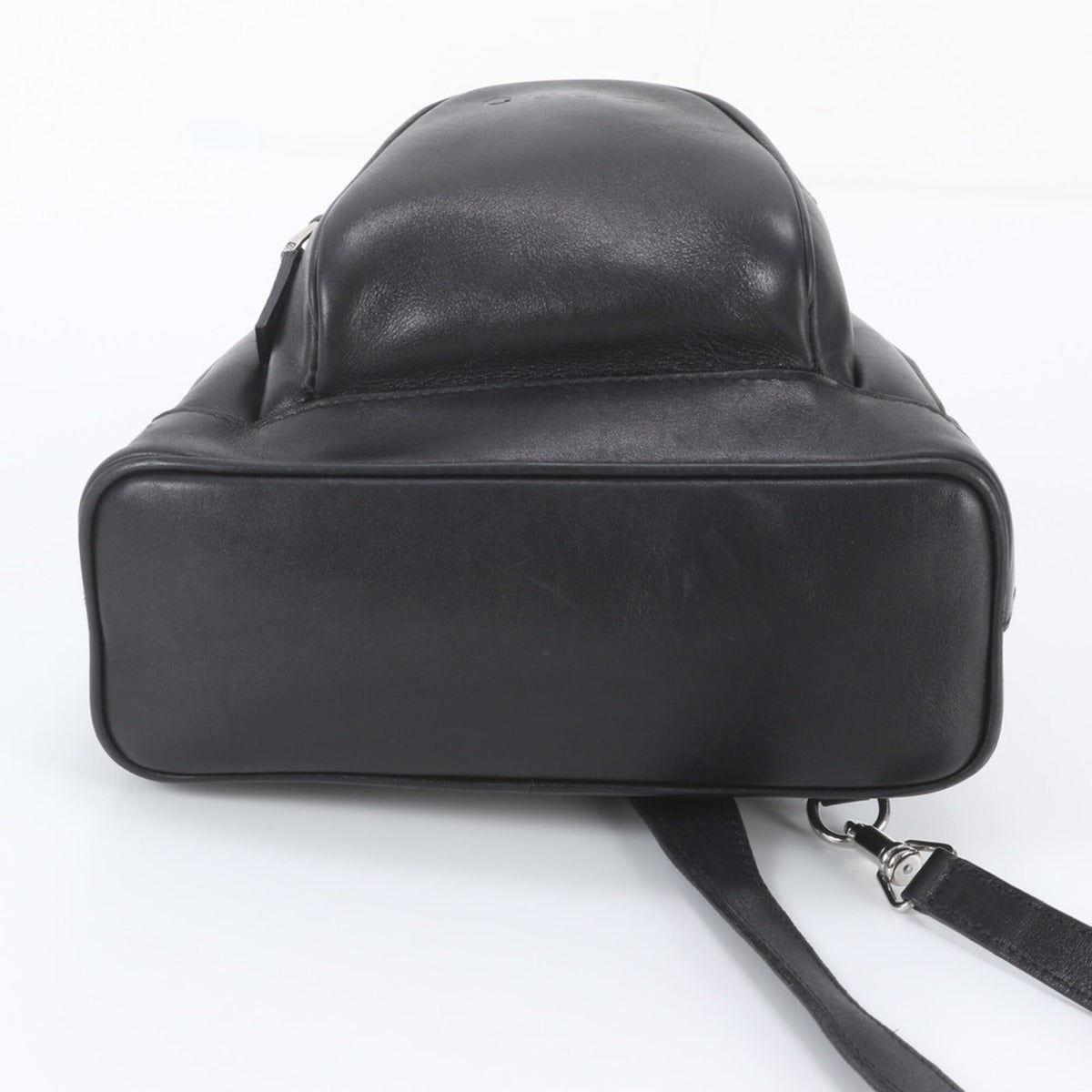 Gucci Black Leather Pouch Shoulder Bag Sling Bag (Pre-Owned)