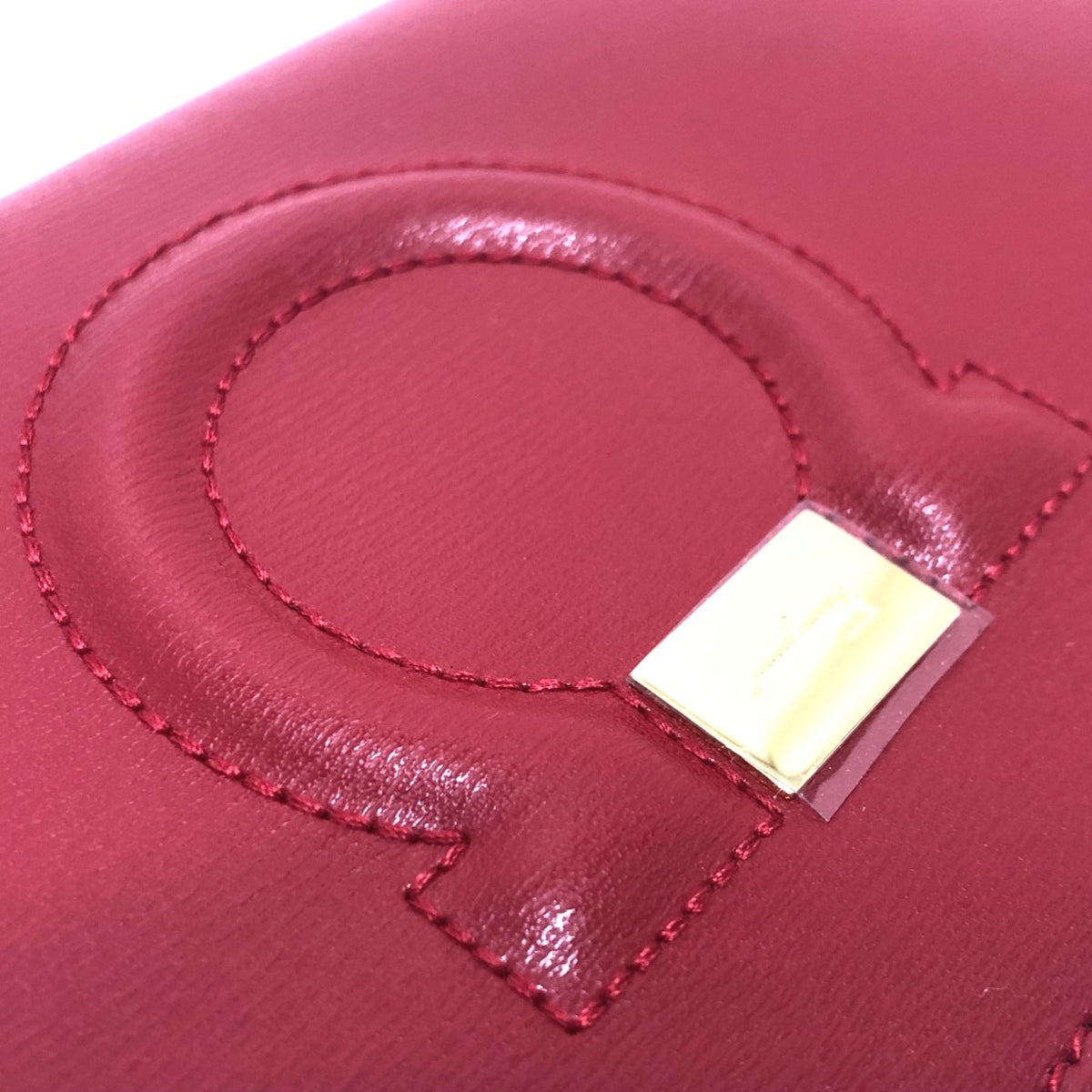 Salvatore Ferragamo Red Leather Long Wallet (Bi-Fold) (Pre-Owned)