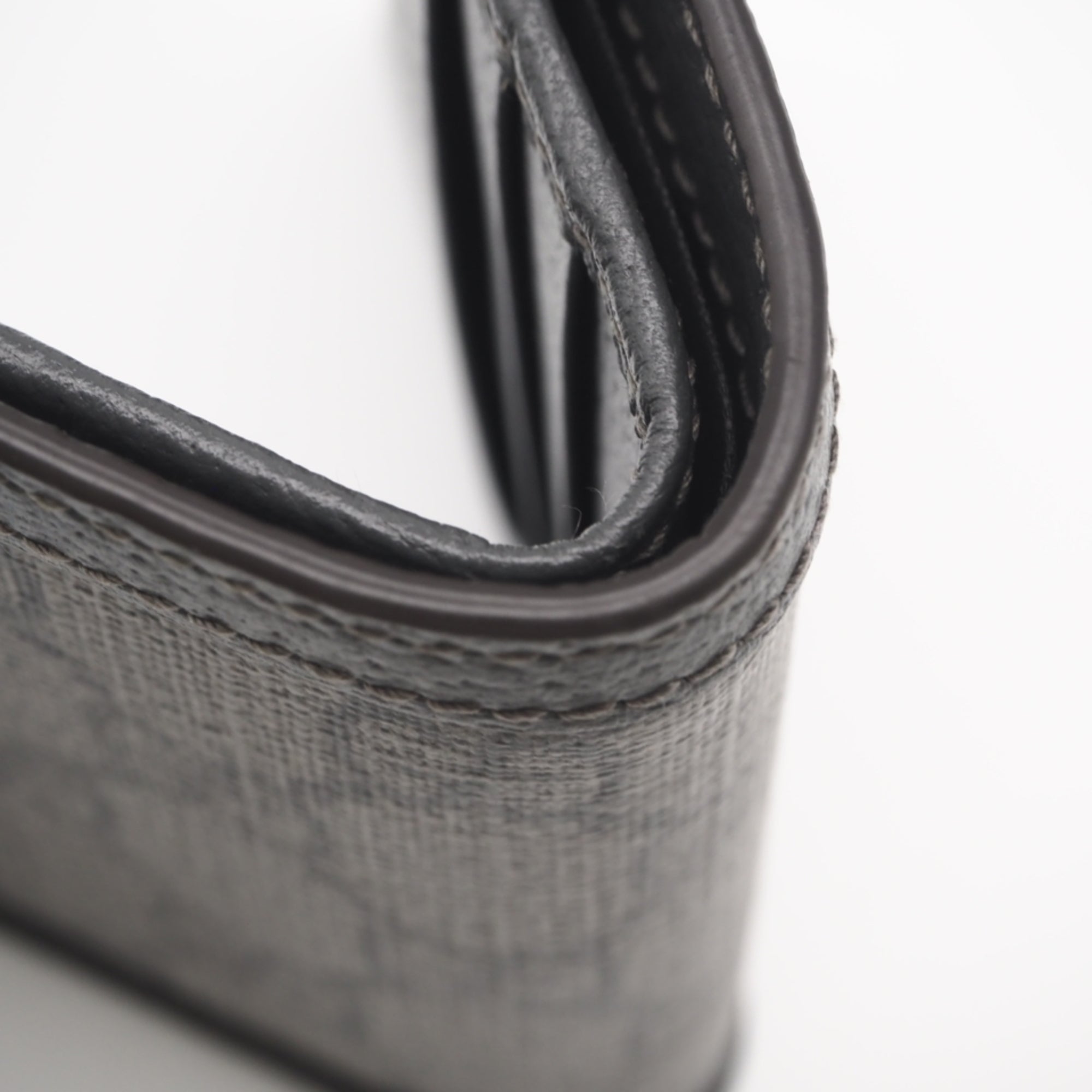 Gucci Gg Supreme Gray Coated Canvas Leather Wallet (Bi-Fold) (Pre-Owned)