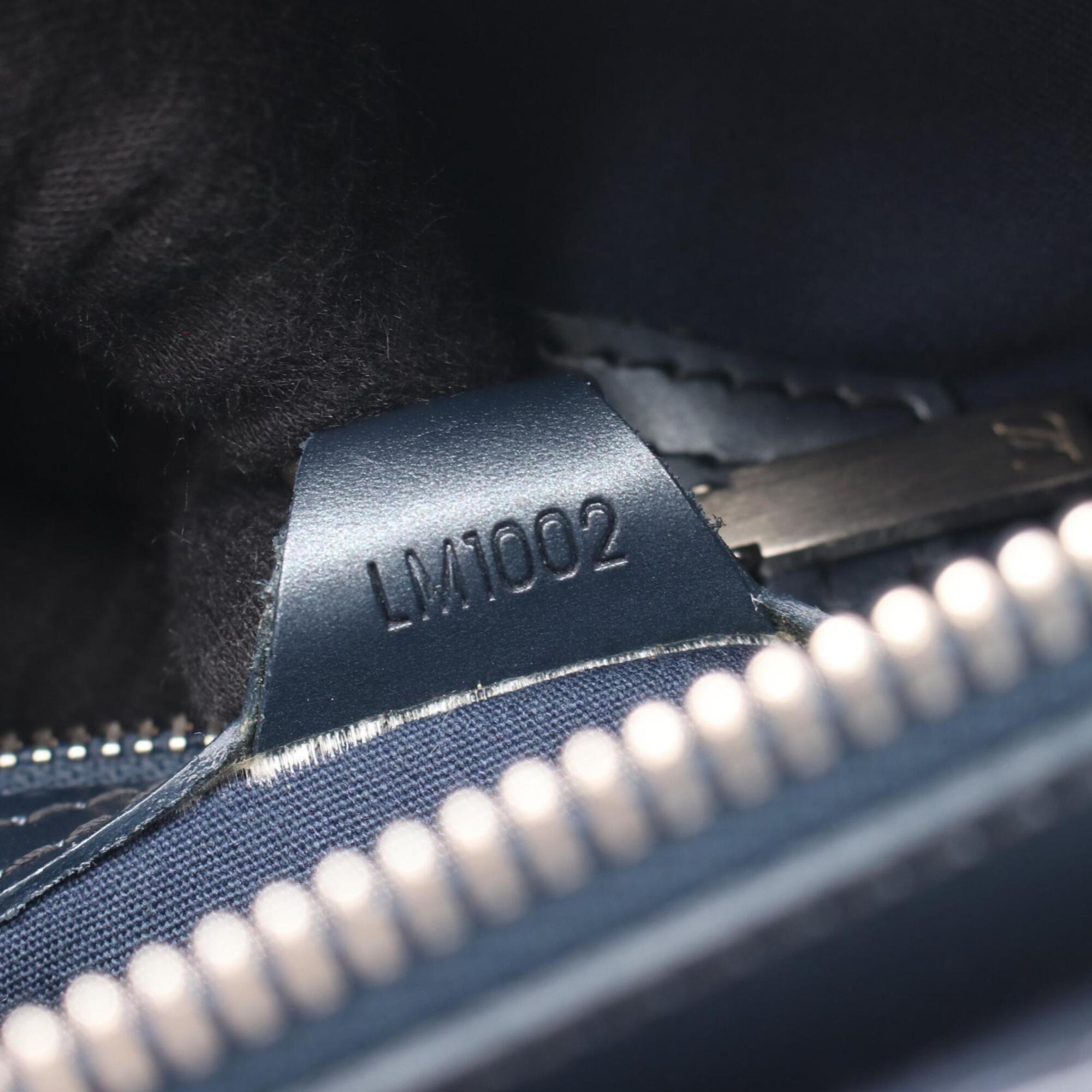 Louis Vuitton Blue Navy Leather Handbag (Pre-Owned)